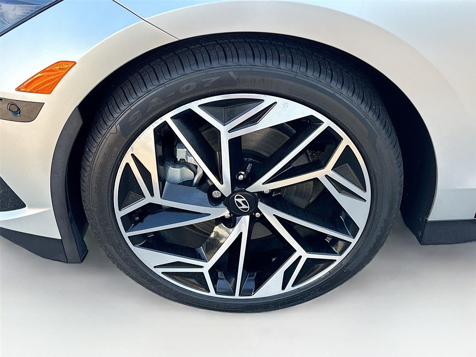 2023 Hyundai IONIQ 6 Limited