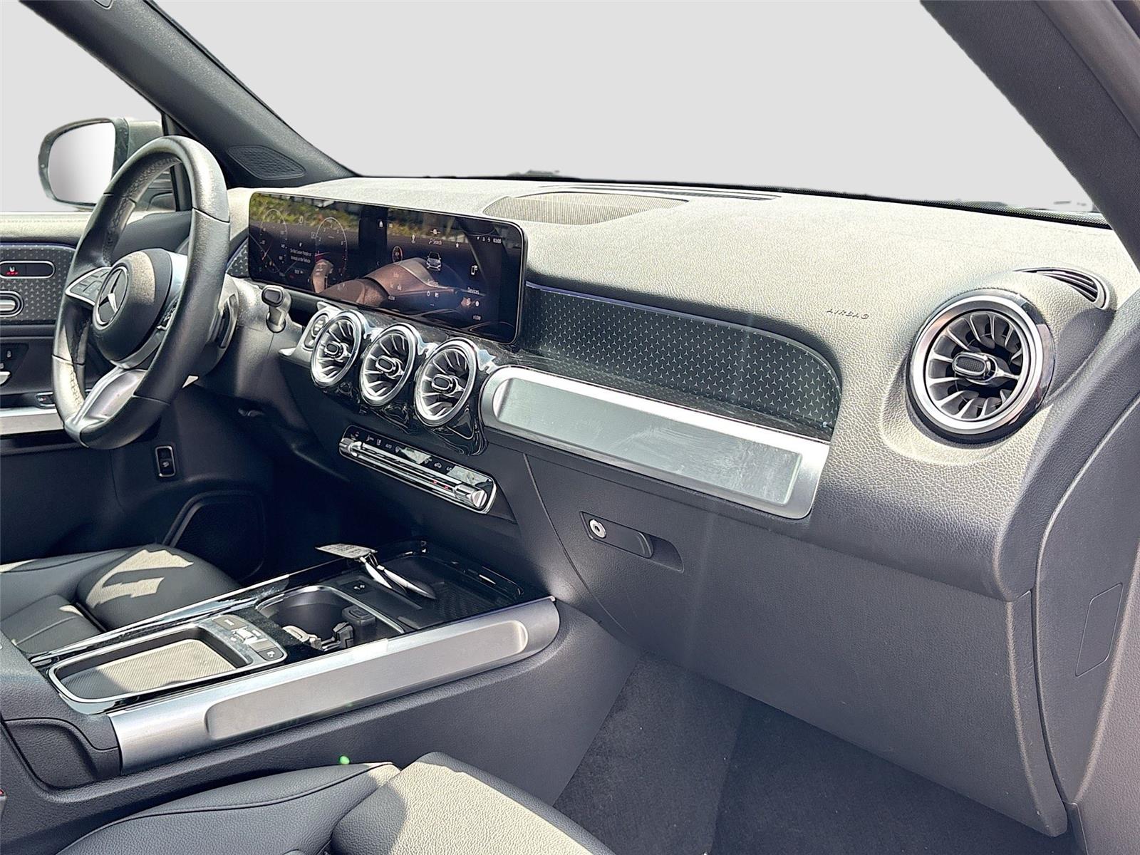 2025 Mercedes-Benz GLB Base - Photo 28