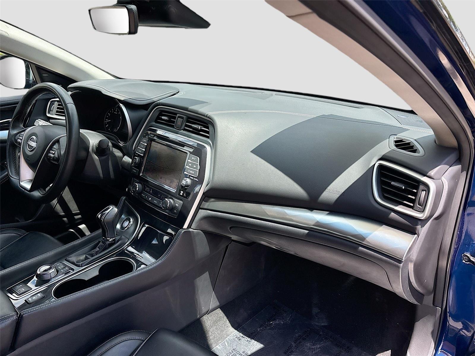 2023 NISSAN MAXIMA SL