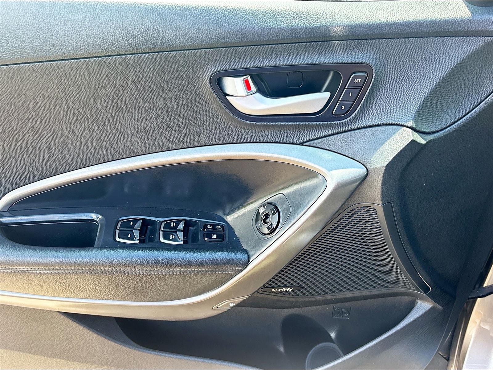 2017 Hyundai Santa Fe Sport 2.0T Ultimate