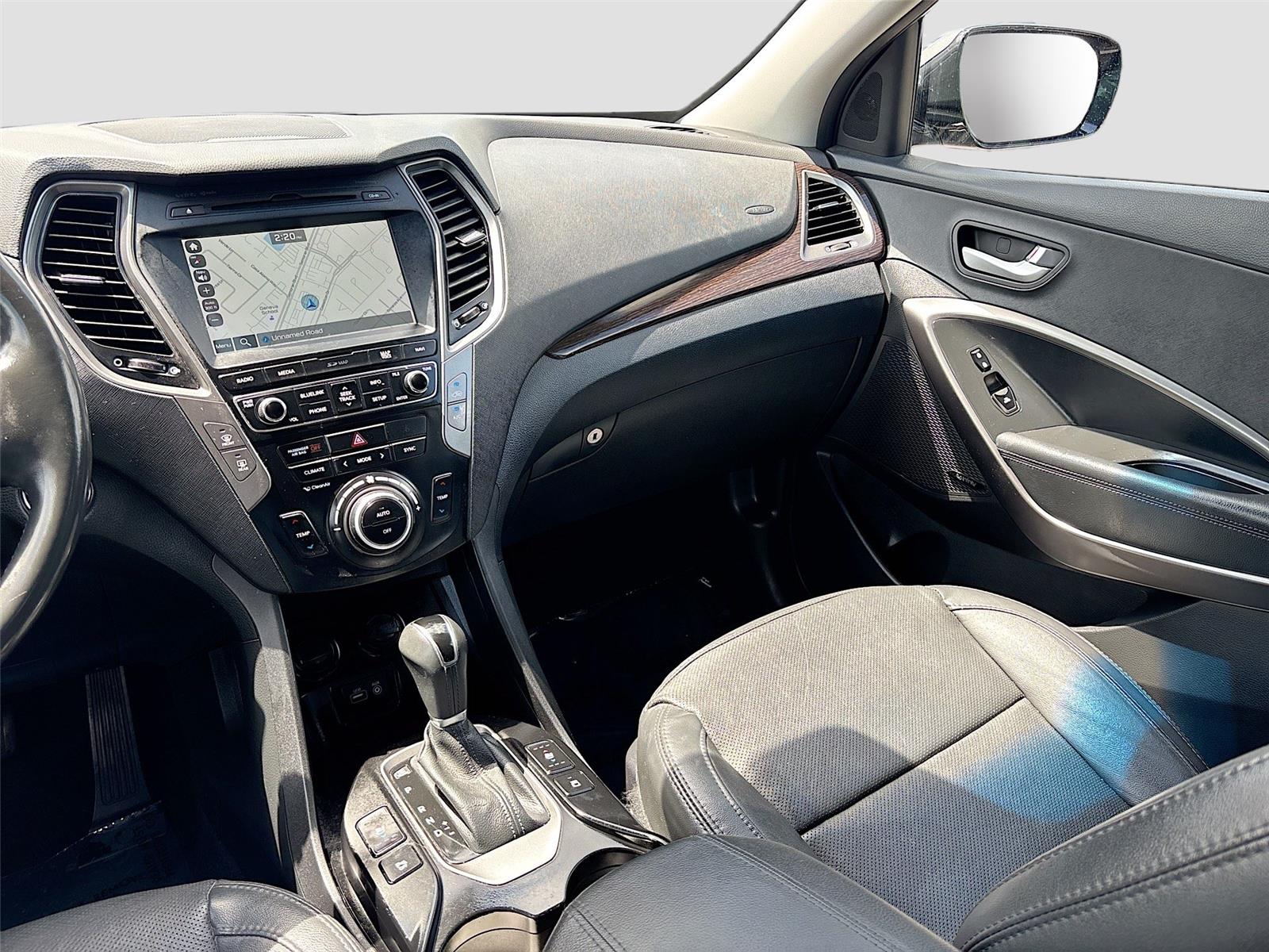 2017 Hyundai Santa Fe Sport 2.0T Ultimate