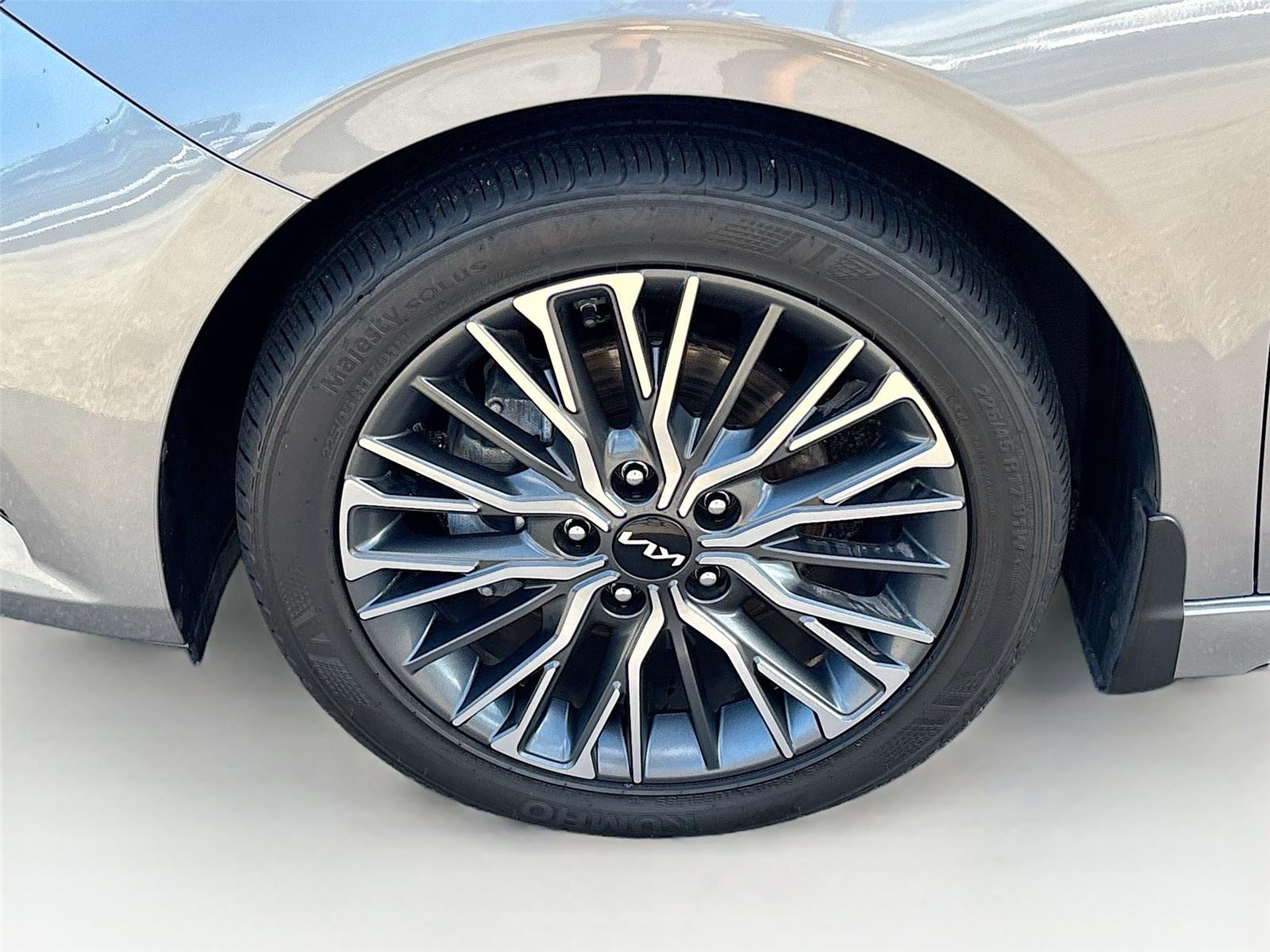 2024 Kia Forte GT-Line