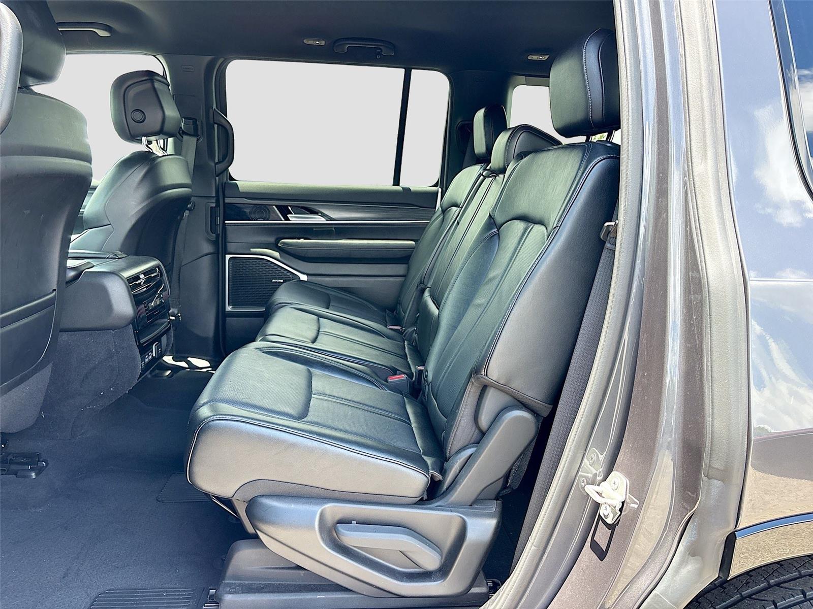 2024 Jeep Wagoneer Series II