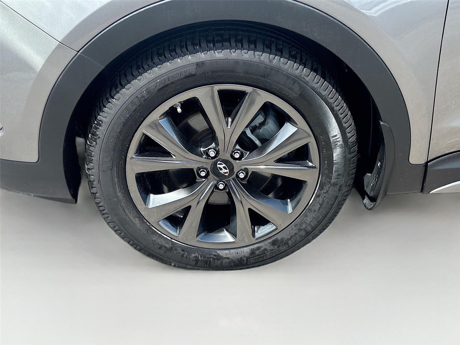 2017 Hyundai Santa Fe Sport 2.0T Ultimate