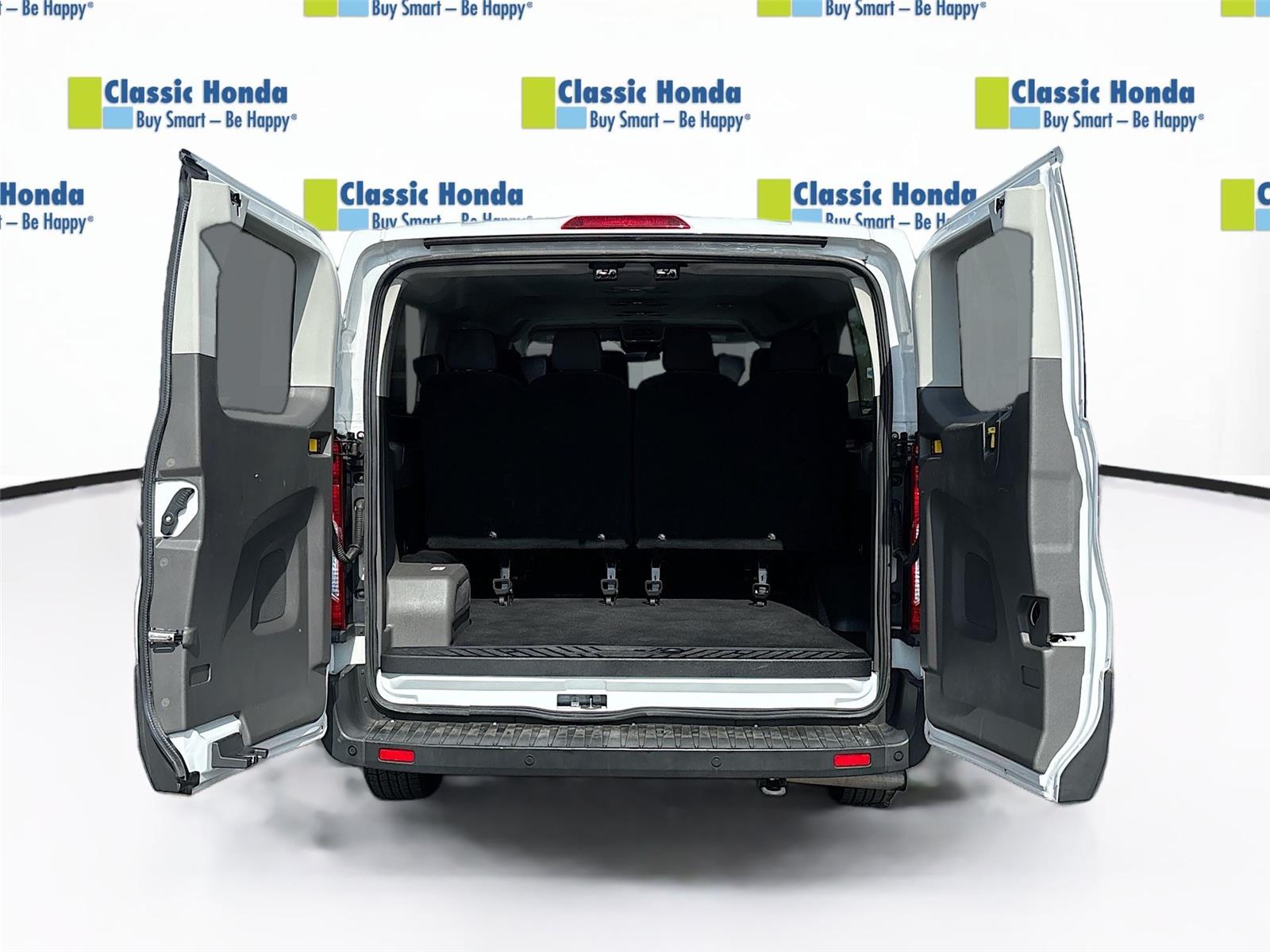 2024 Ford Transit 350 XLT