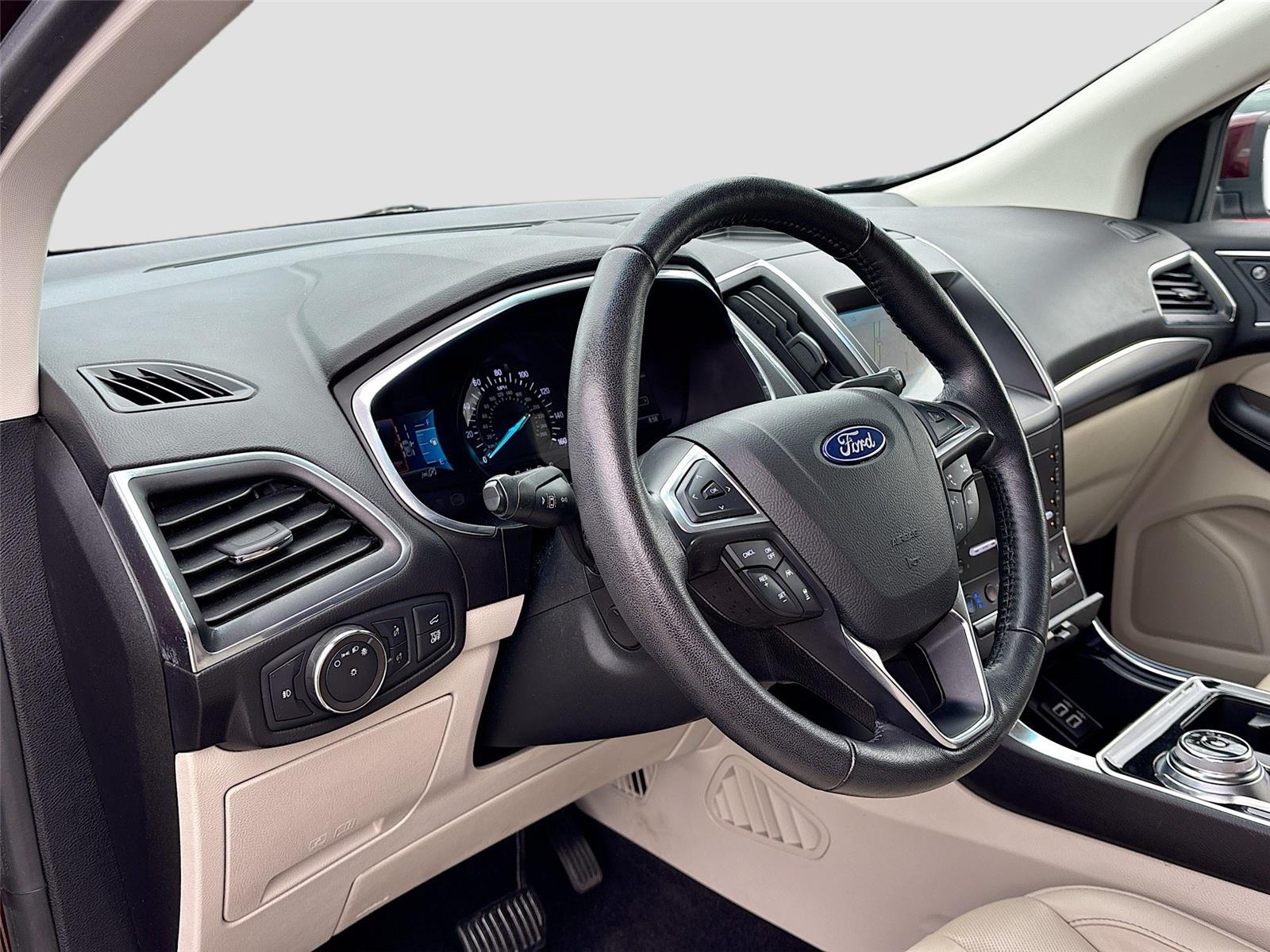 2020 Ford Edge Titanium