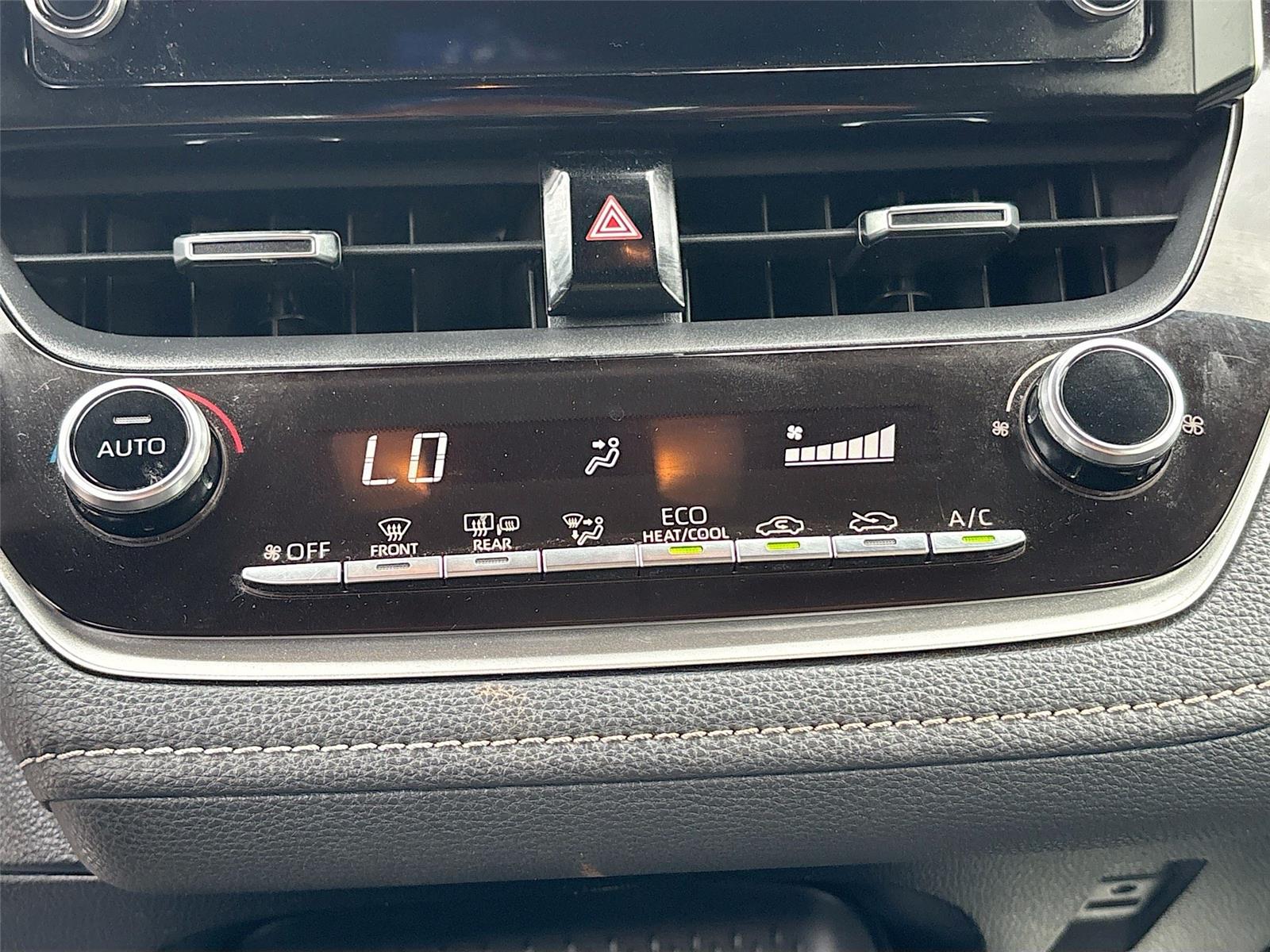 2019 TOYOTA COROLLA SE/XSE
