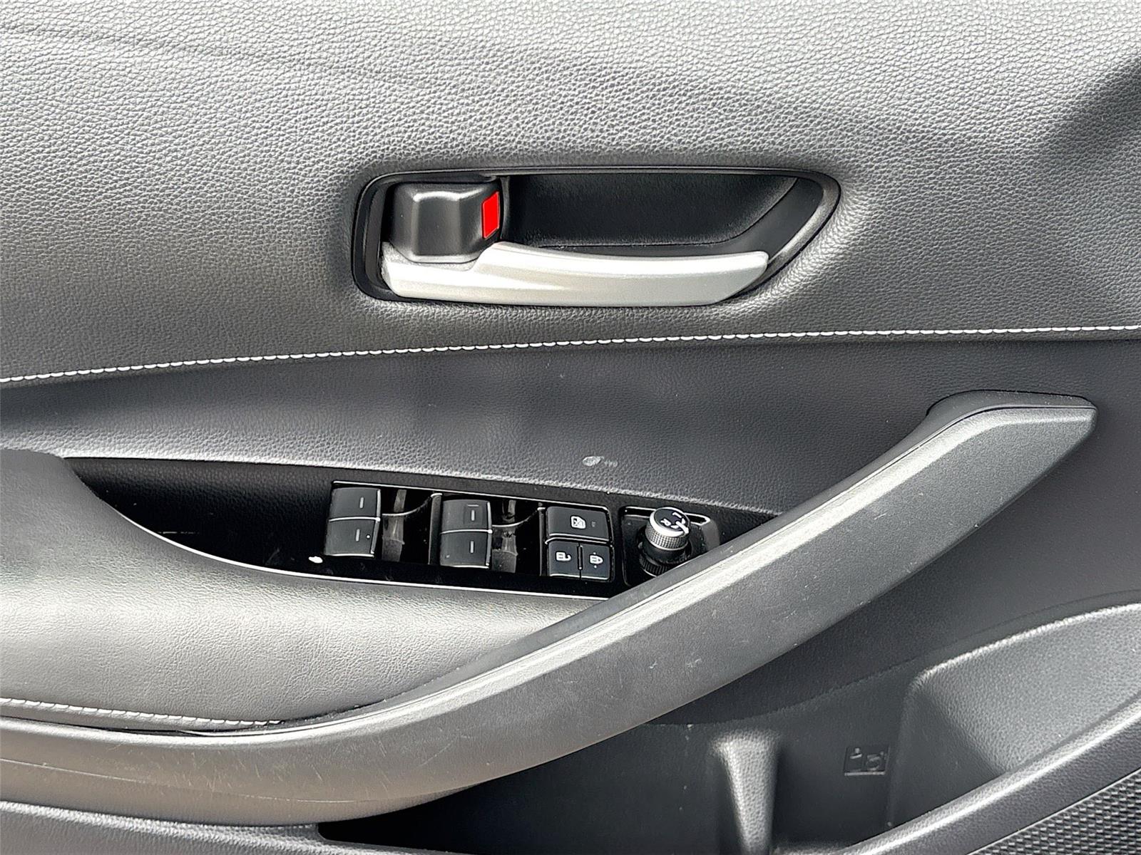 2019 TOYOTA COROLLA SE/XSE