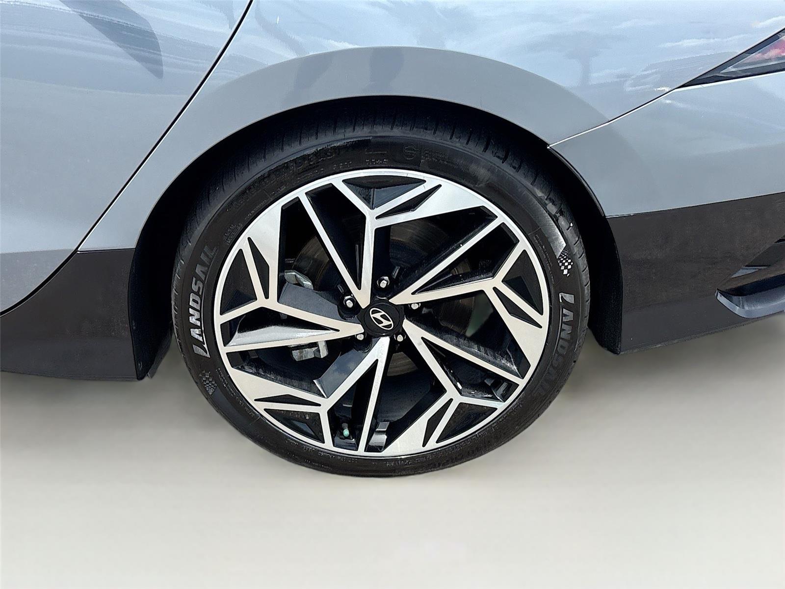2024 Hyundai IONIQ 6 SEL