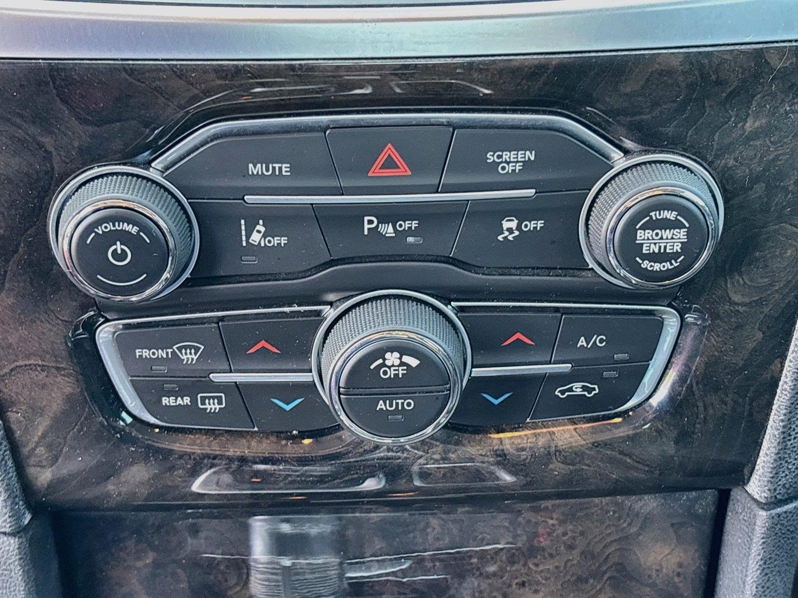 2018 Chrysler 300 Limited