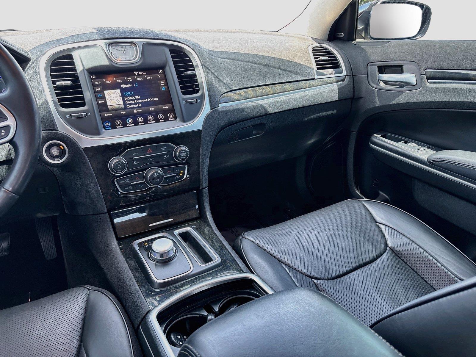 2018 Chrysler 300 Limited