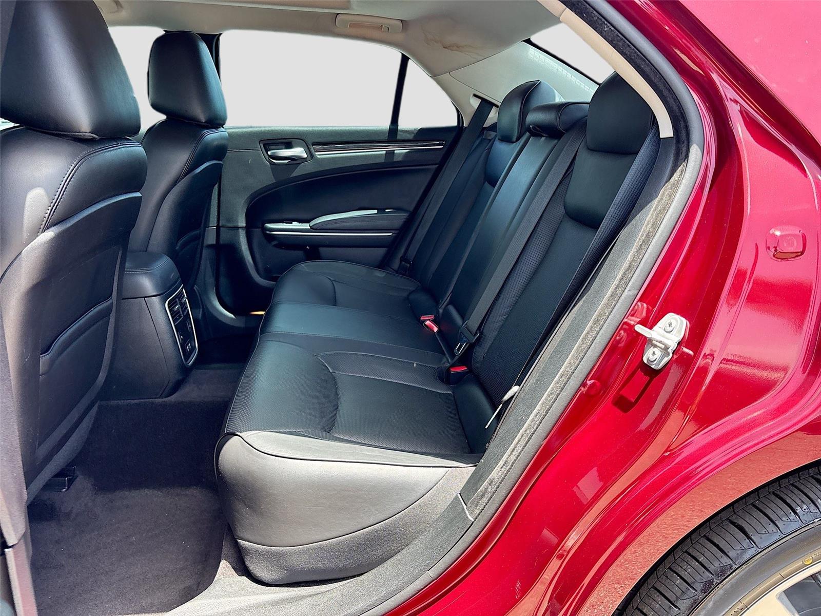 2018 Chrysler 300 Limited