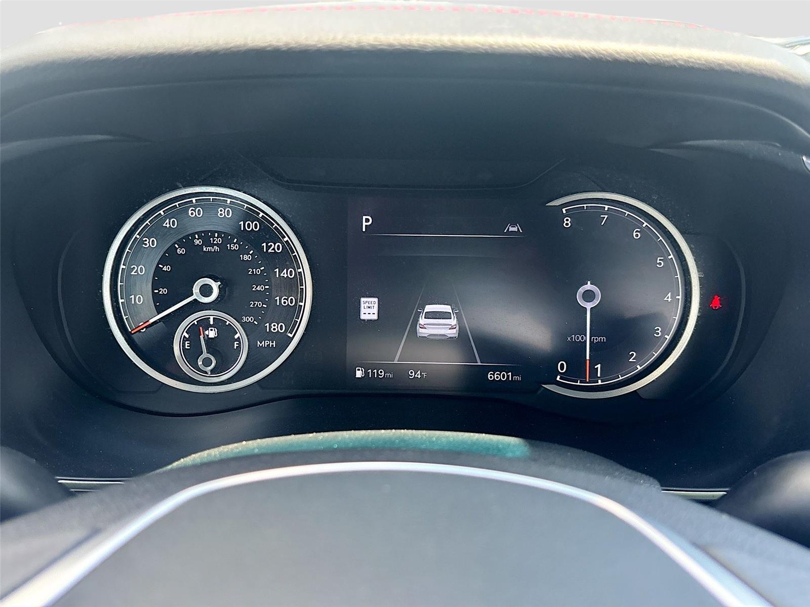2025 Genesis G70 2.5T