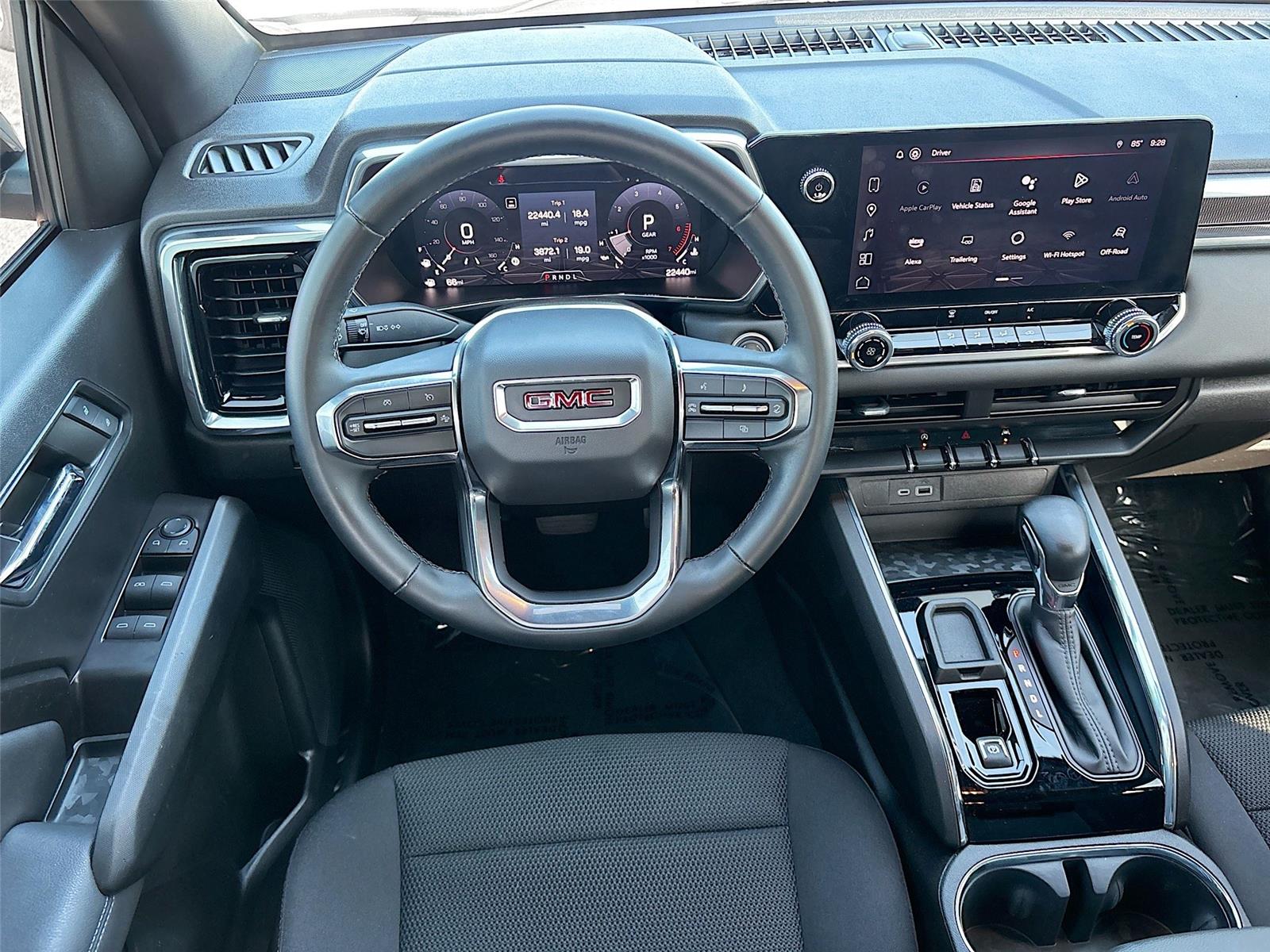 2024 GMC CANYON ELEVATIO