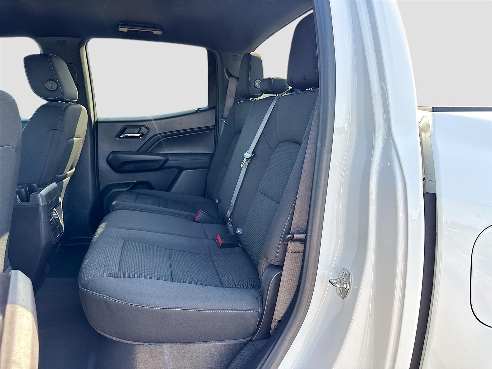 2024 GMC CANYON ELEVATIO
