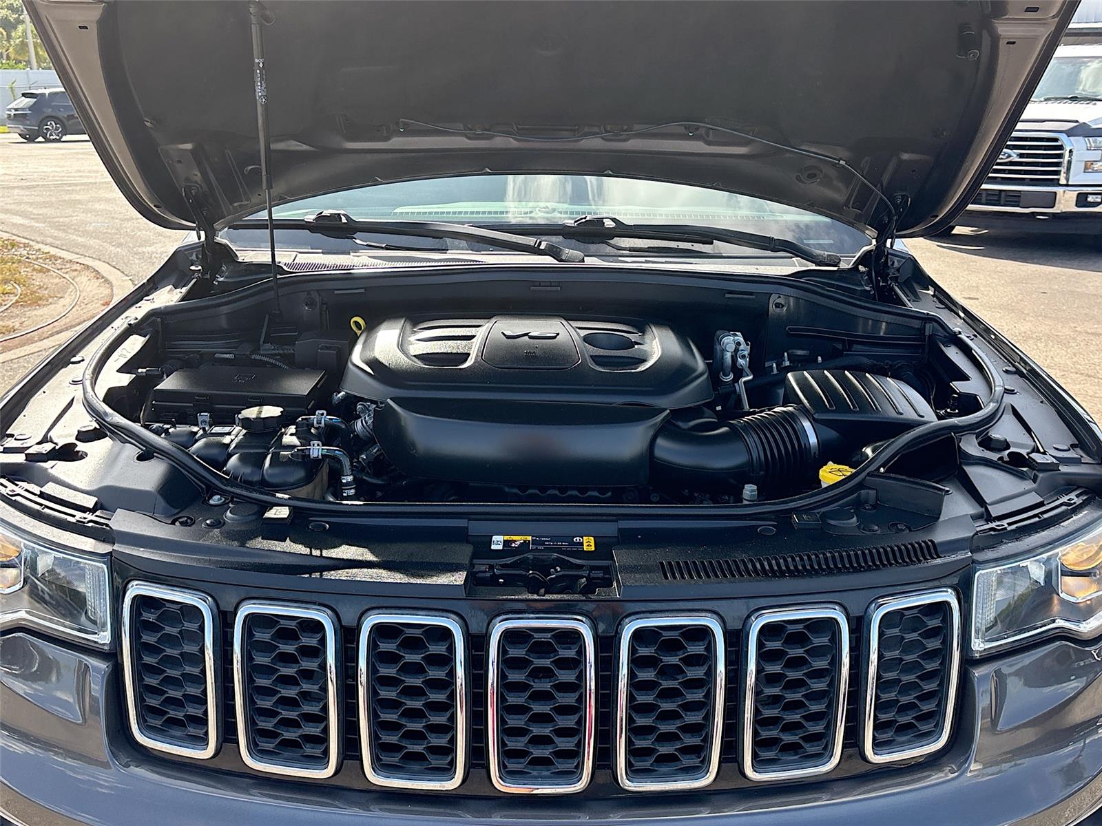 2021 Jeep Grand Cherokee Laredo E