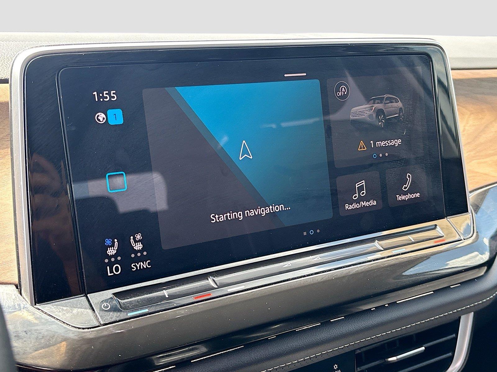 2025 Volkswagen Atlas 2.0T SE w/Technology