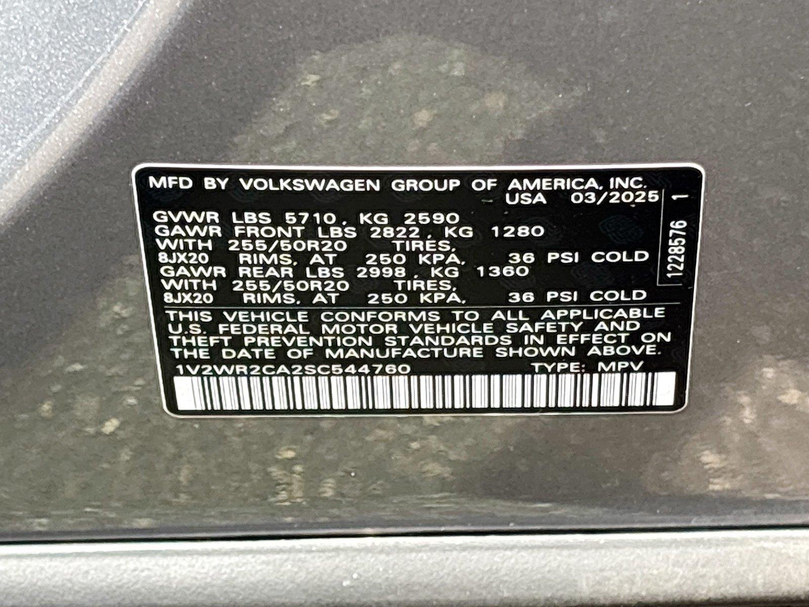 2025 Volkswagen Atlas 2.0T SE w/Technology