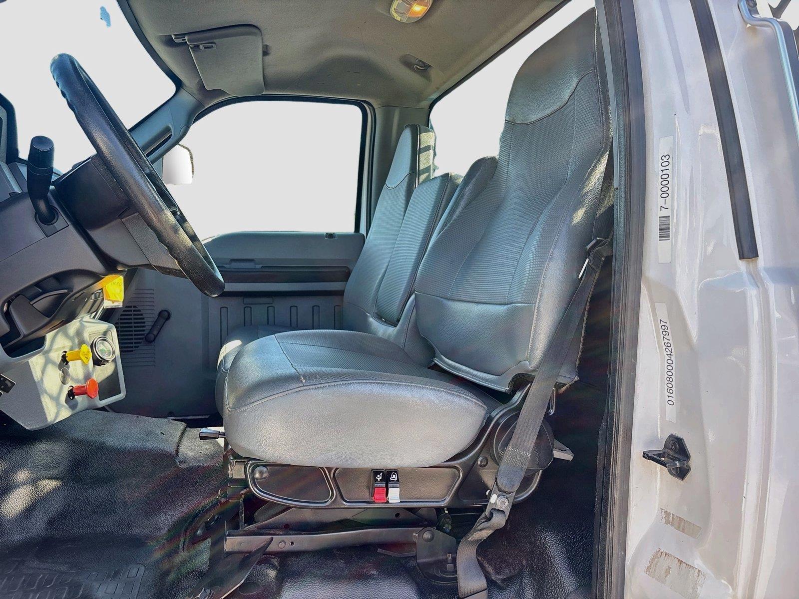 2019 Ford Super Duty F-750 Straight Frame