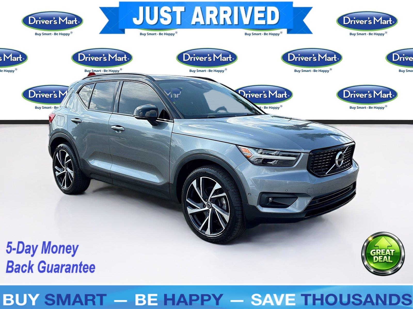2019 VOLVO XC40 T4 R-DESIG