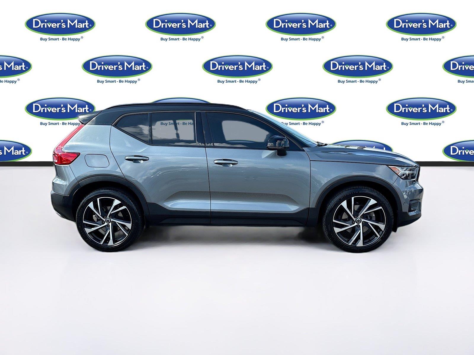 2019 VOLVO XC40 T4 R-DESIG