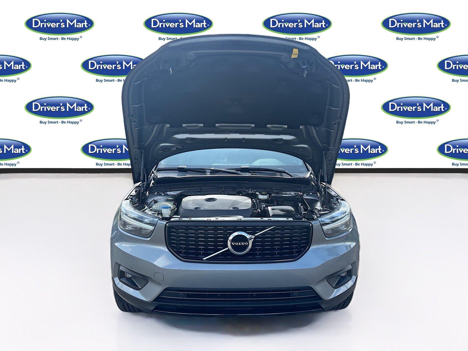 2019 VOLVO XC40 T4 R-DESIG