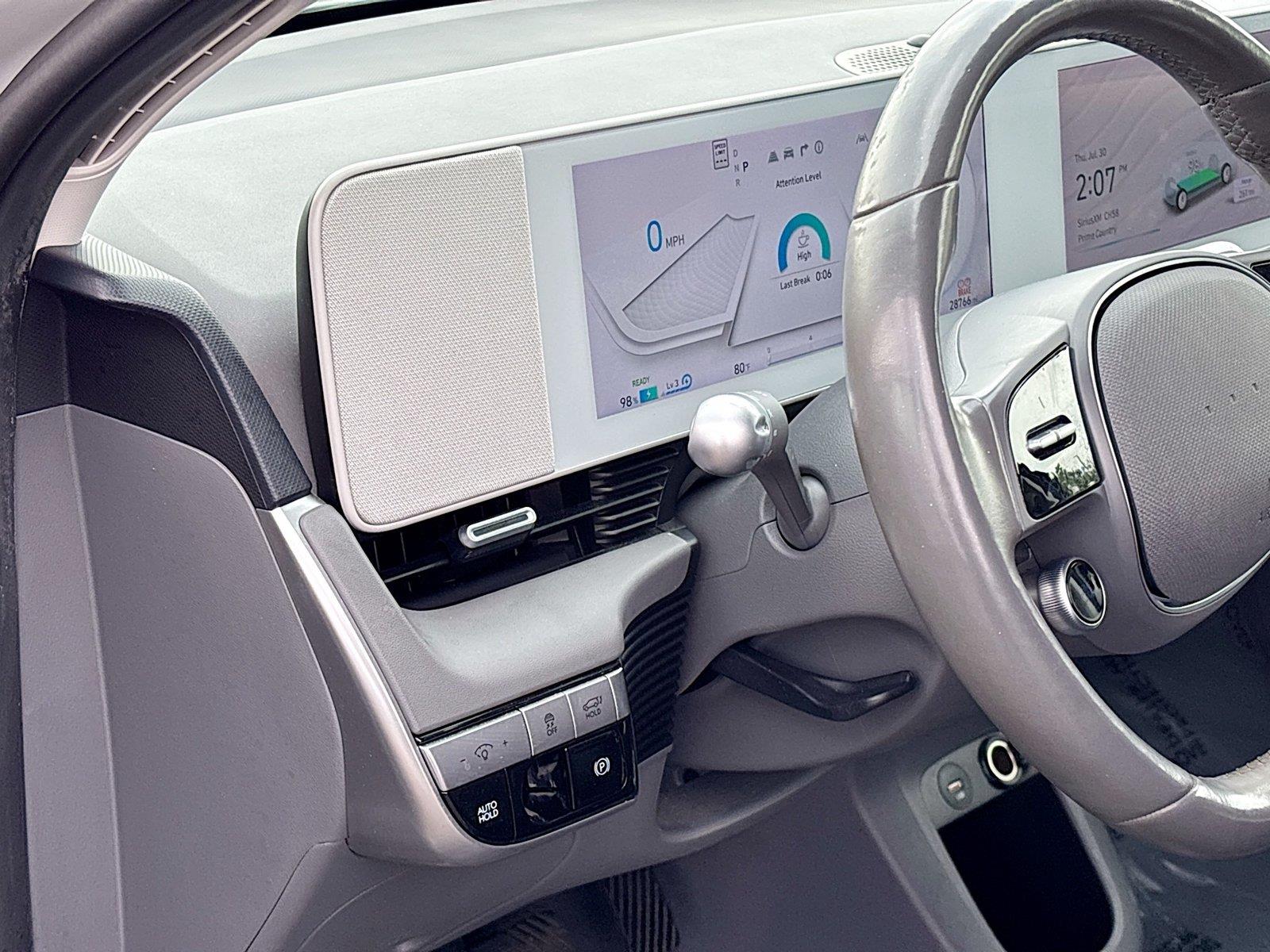 2024 Hyundai IONIQ 5 SEL