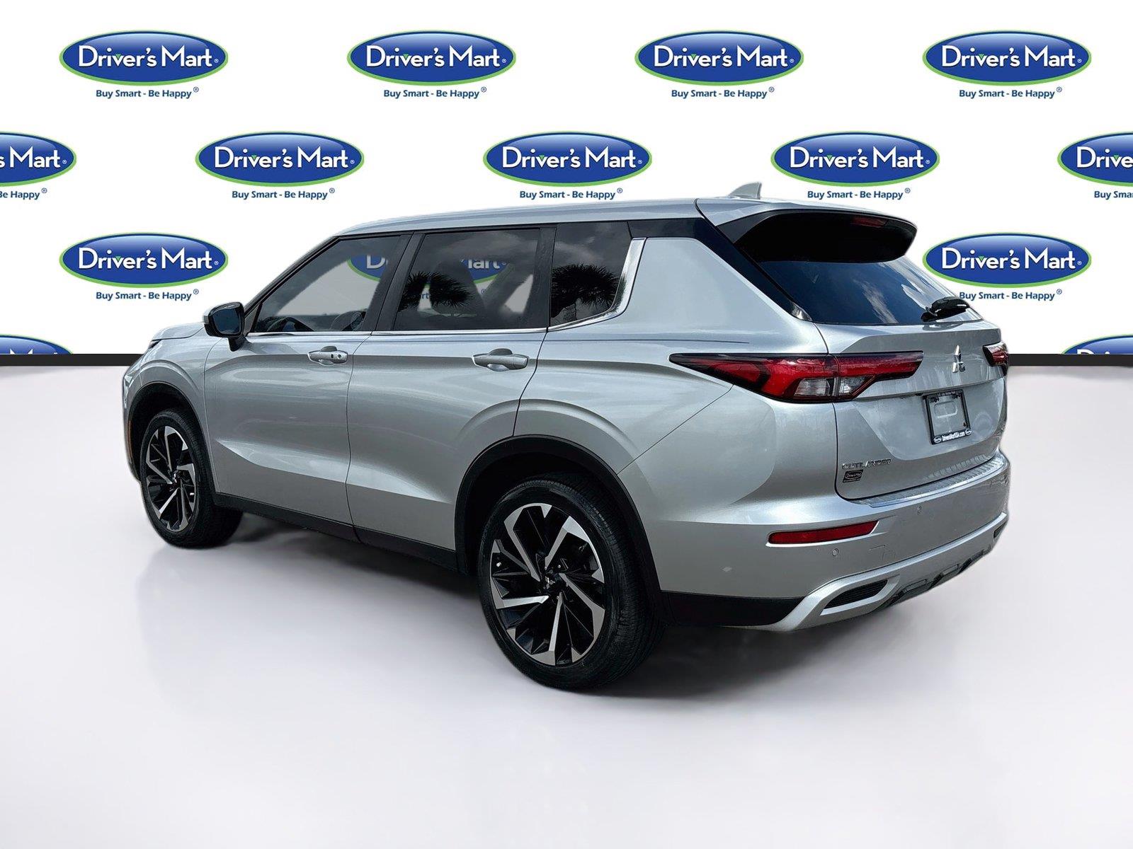 2022 Mitsubishi Outlander SE
