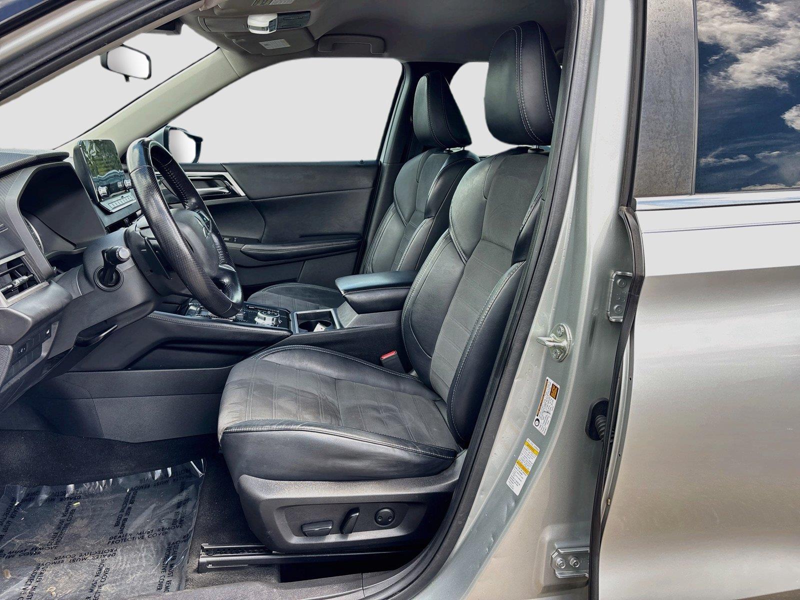 2022 Mitsubishi Outlander SE