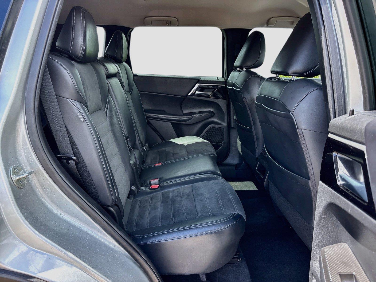 2022 Mitsubishi Outlander SE