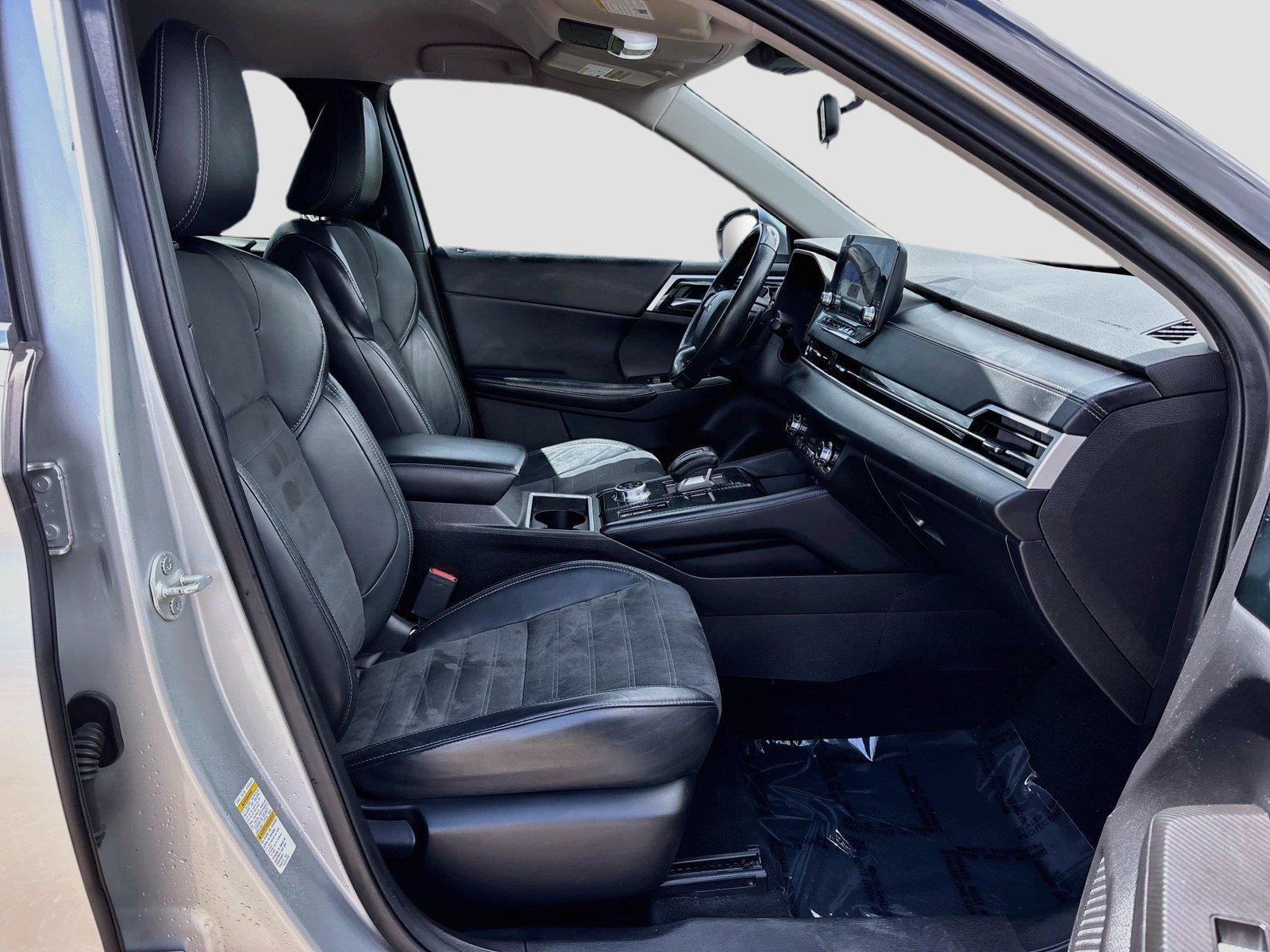 2022 Mitsubishi Outlander SE