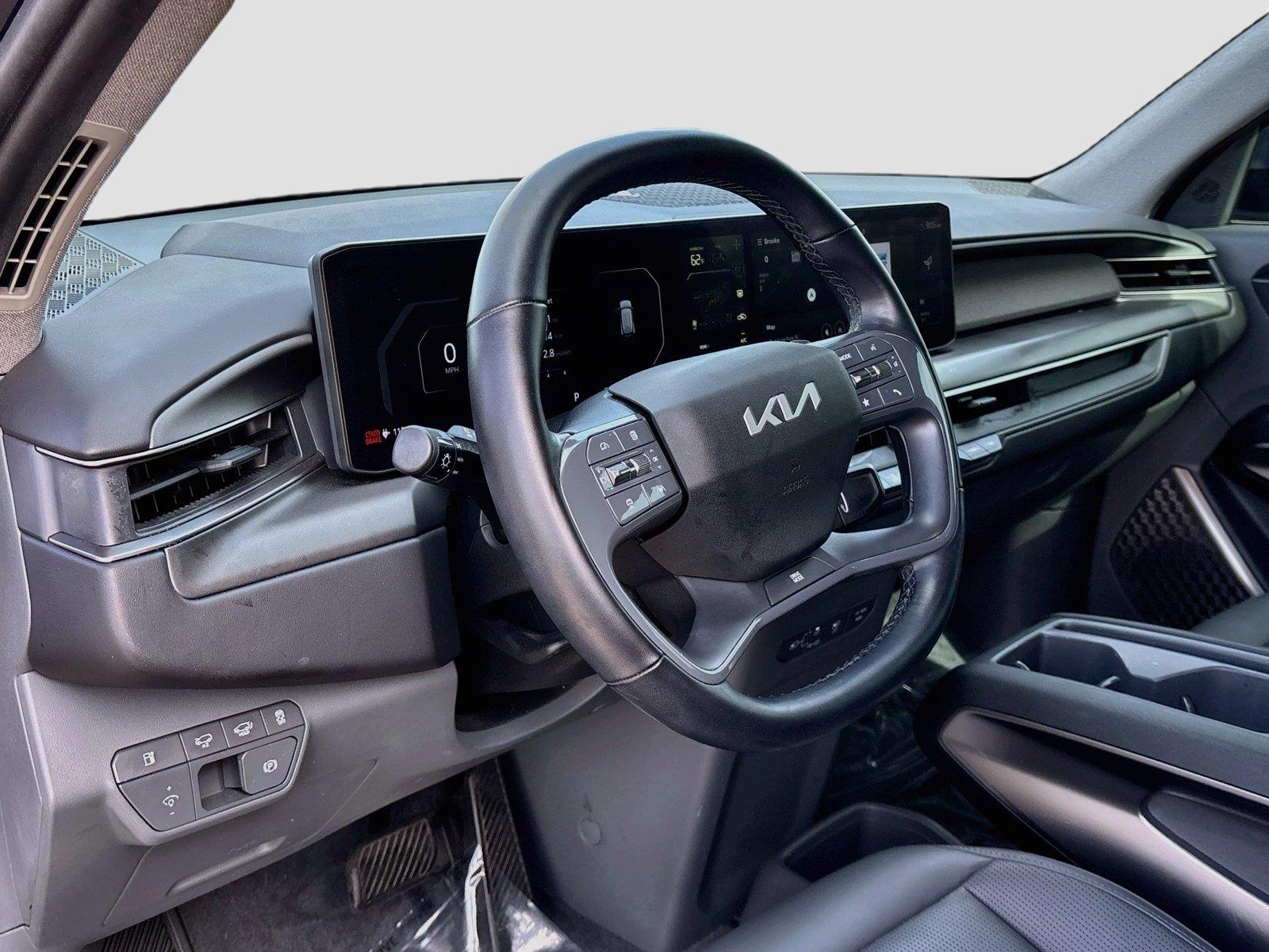 2024 Kia EV9 Light Long Range