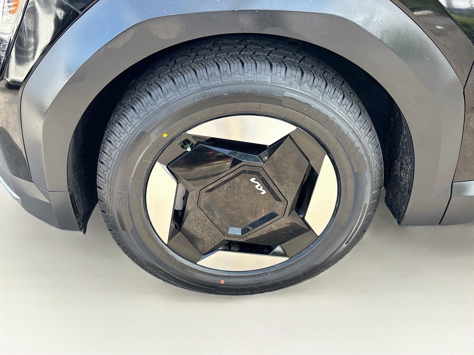 2024 Kia EV9 Light Long Range