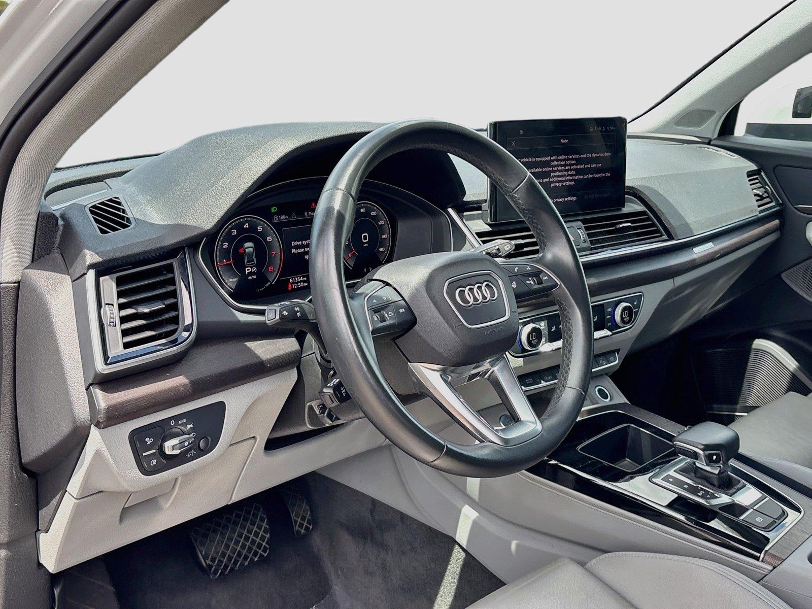 2024 Audi Q5 S line Premium Plus