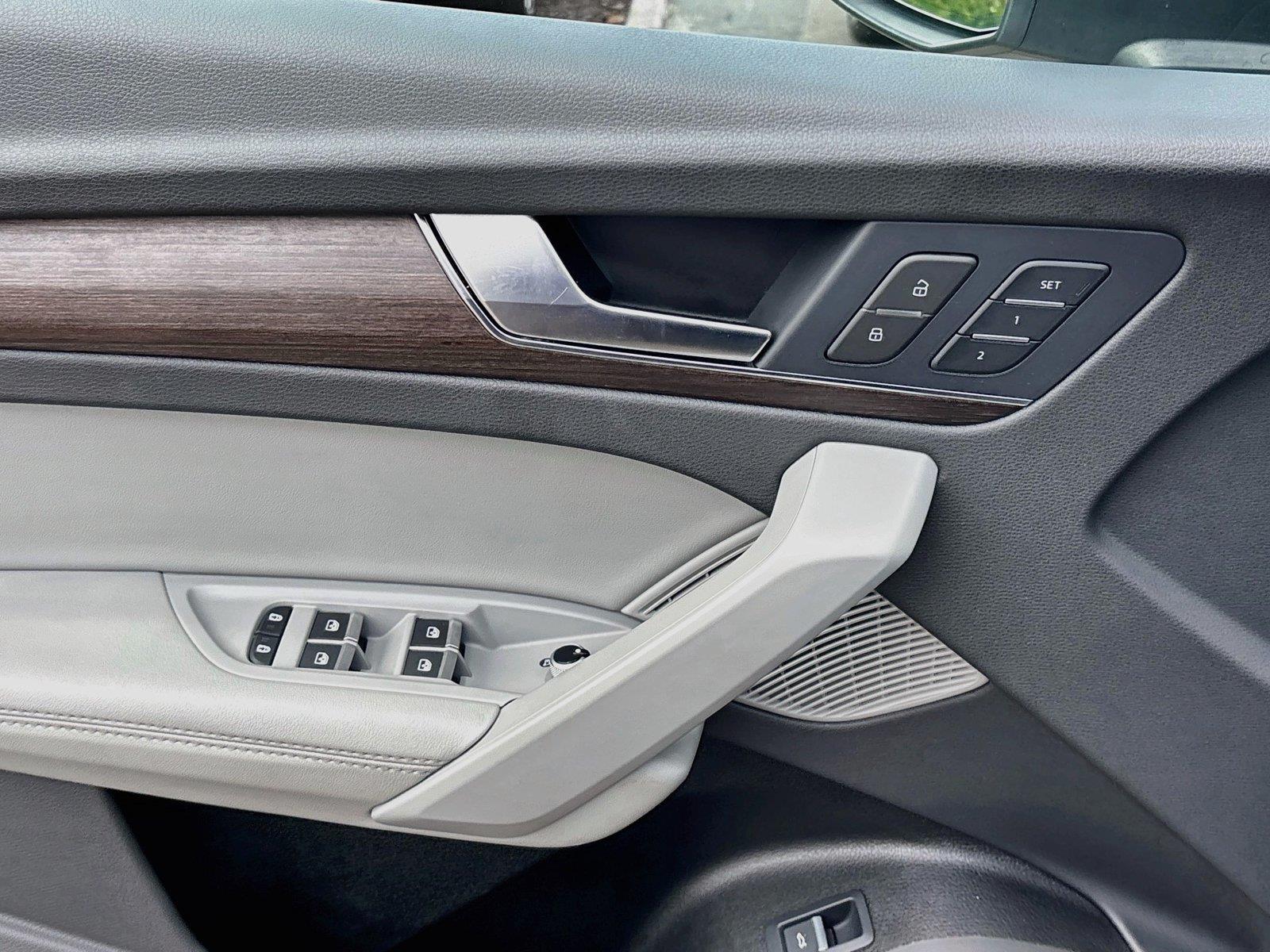 2024 Audi Q5 S line Premium Plus