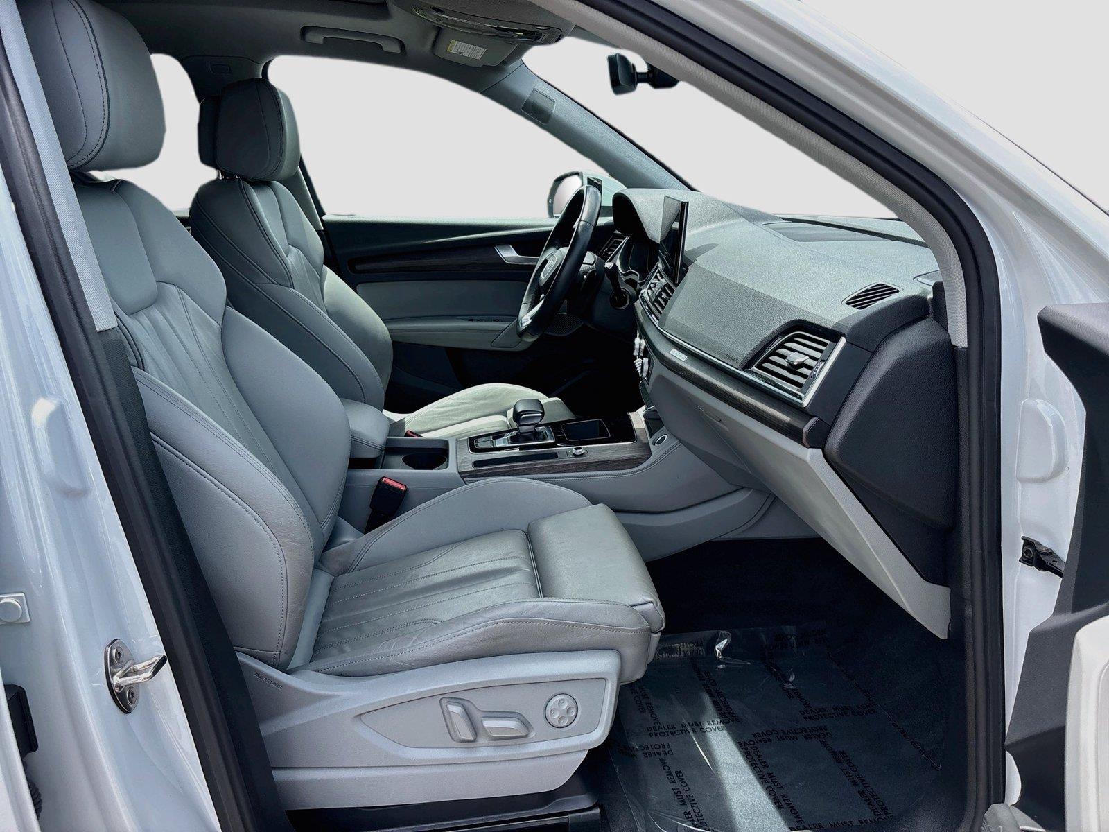 2024 Audi Q5 S line Premium Plus