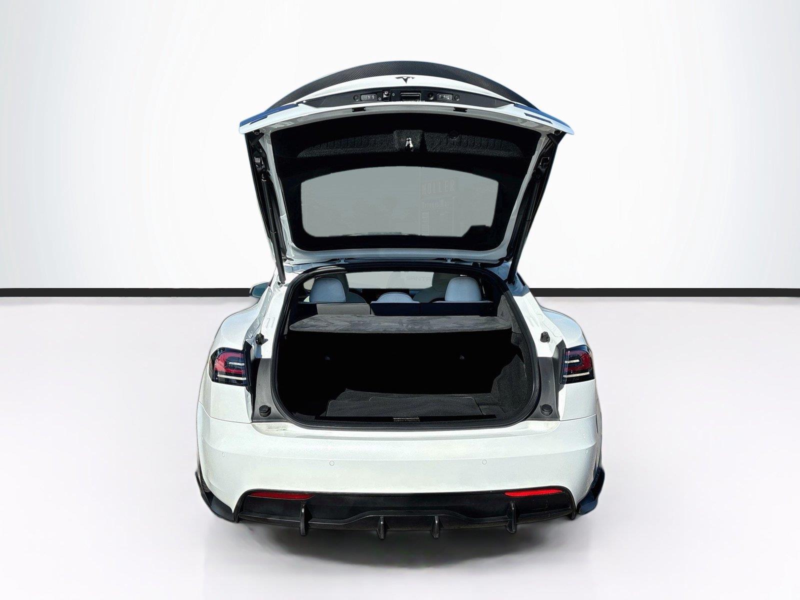 2022 Tesla Model S Plaid