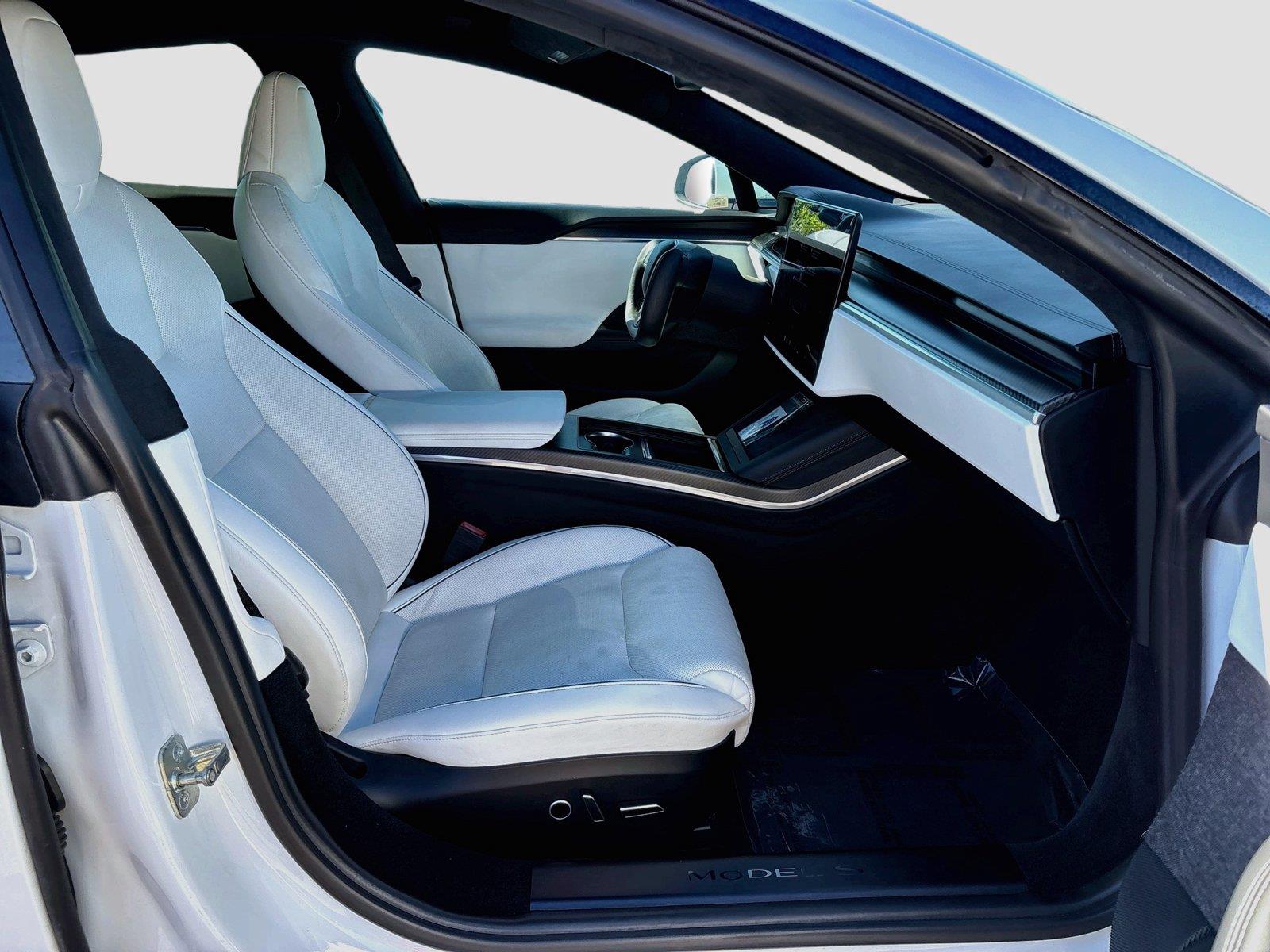 2022 Tesla Model S Plaid