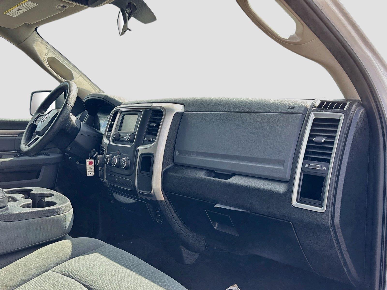 2020 Ram 1500 Classic SLT