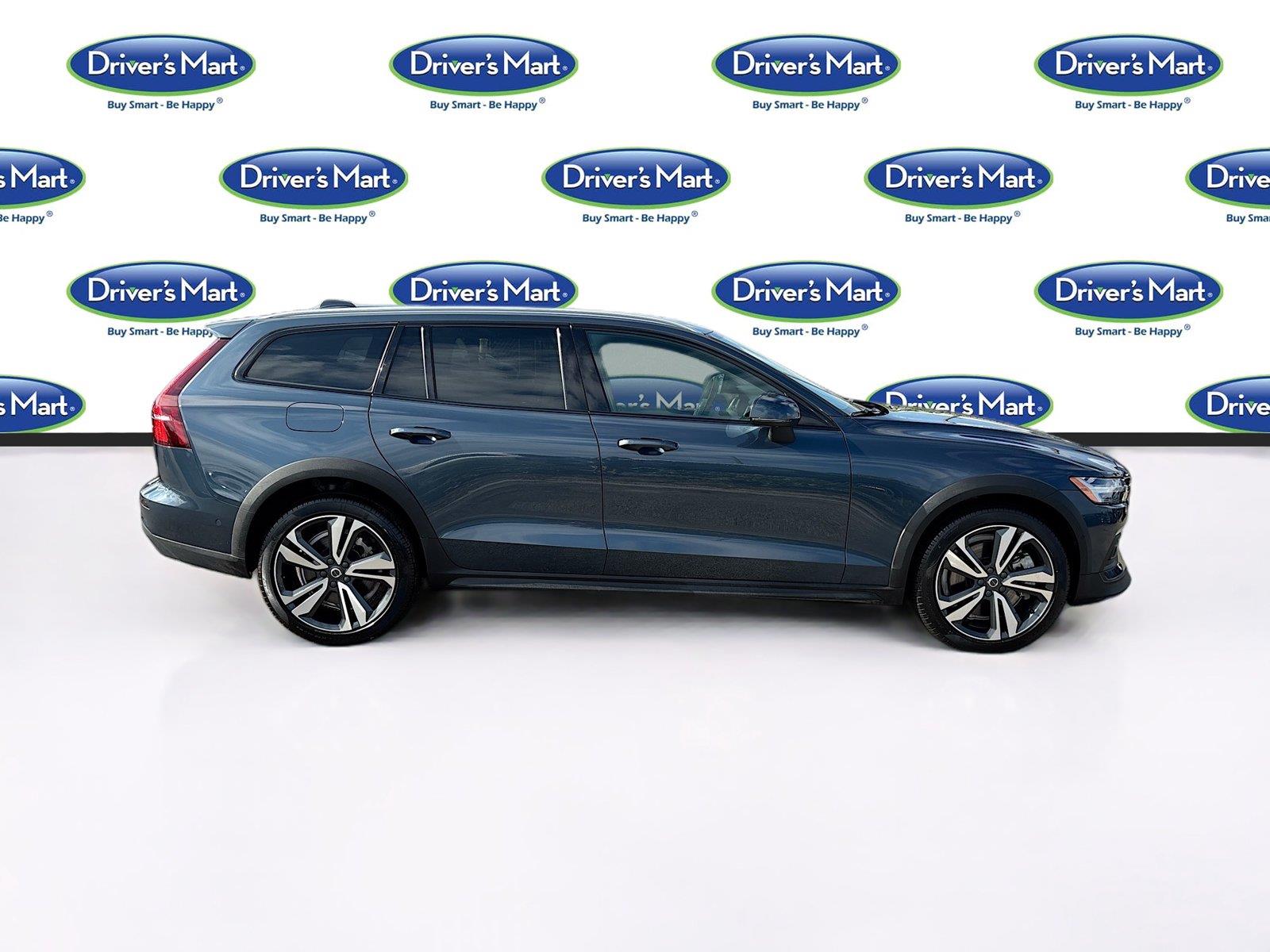 2025 Volvo V60 Cross Country Plus