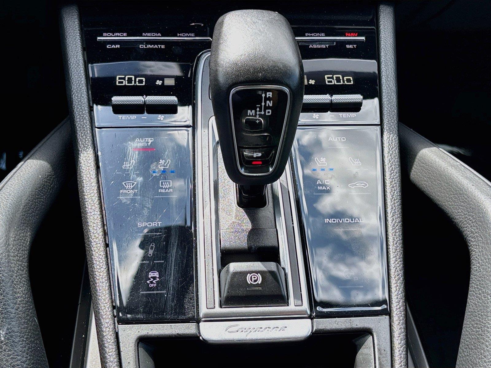 2023 Porsche Cayenne Platinum Edition