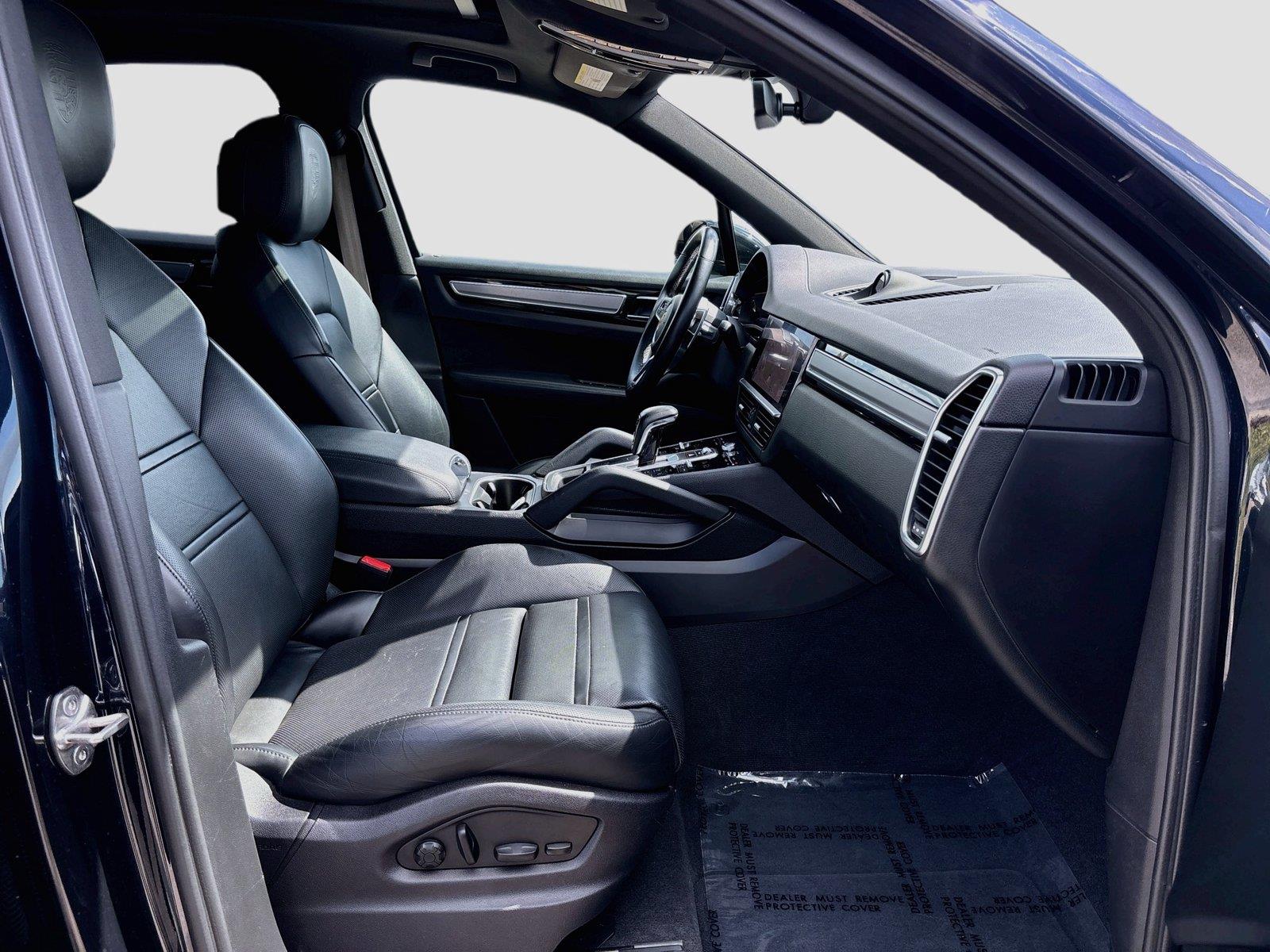 2023 Porsche Cayenne Platinum Edition