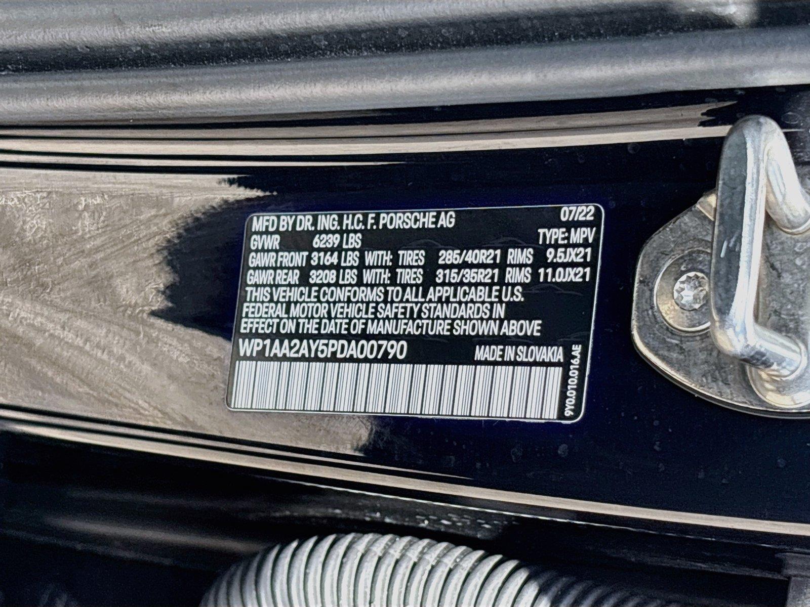 2023 Porsche Cayenne Platinum Edition