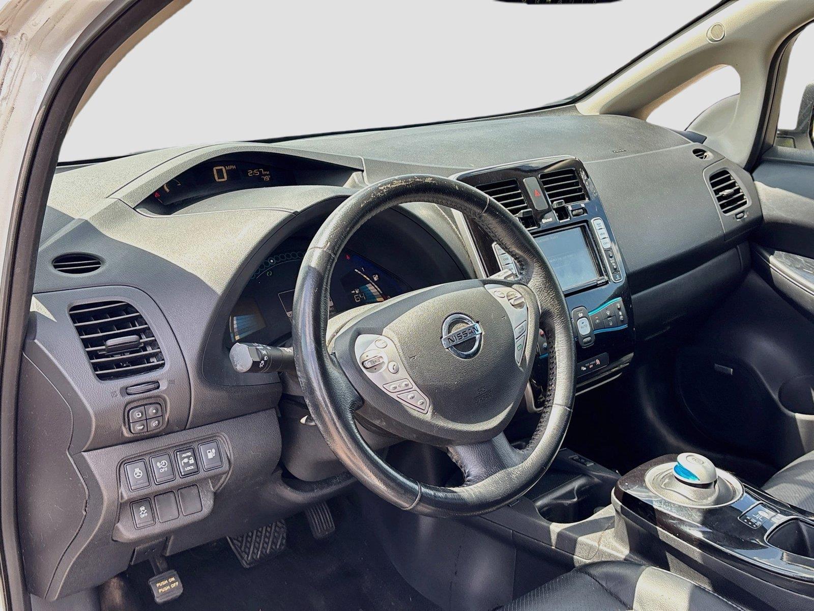 2016 Nissan LEAF SL