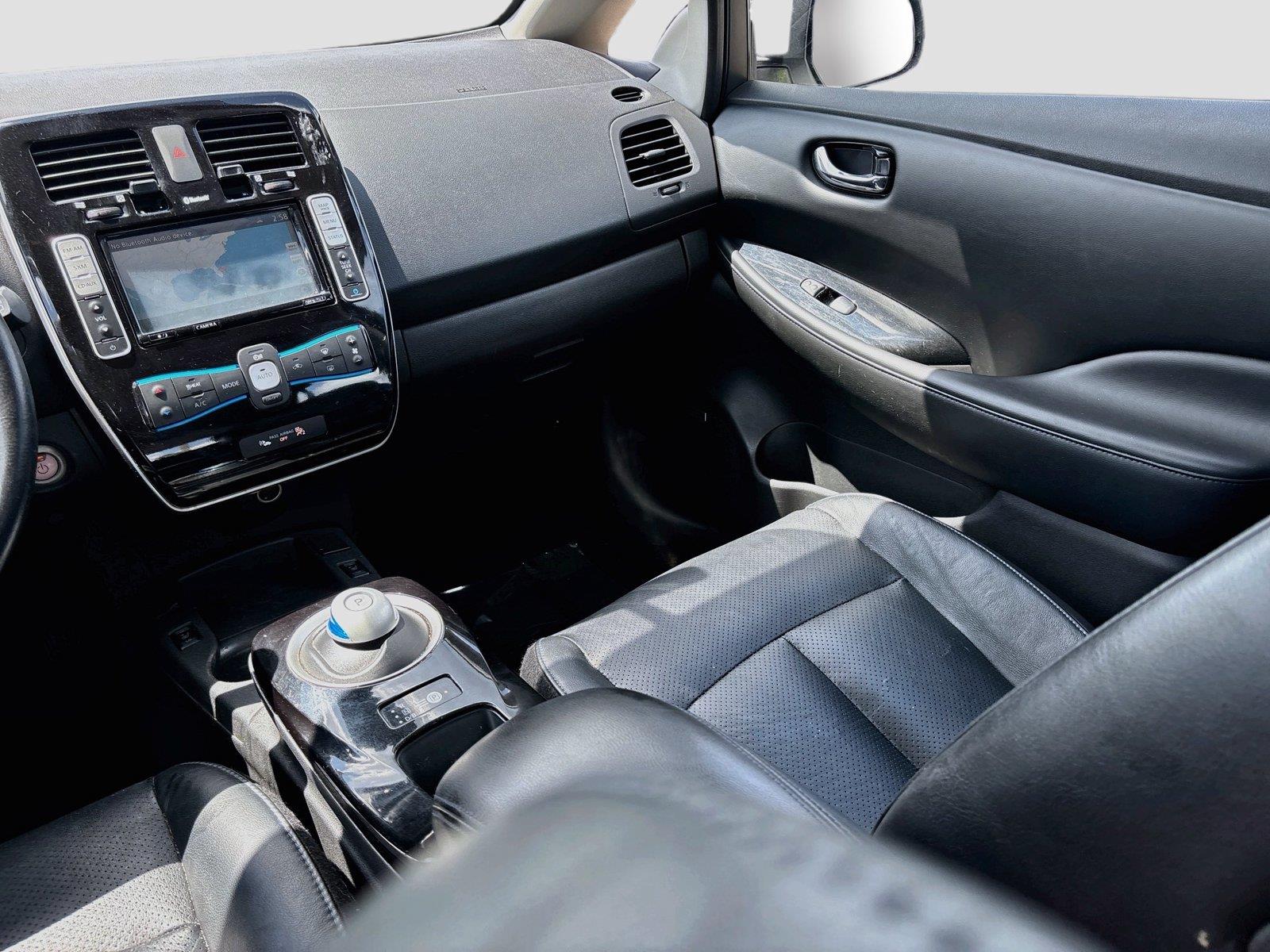 2016 Nissan LEAF SL