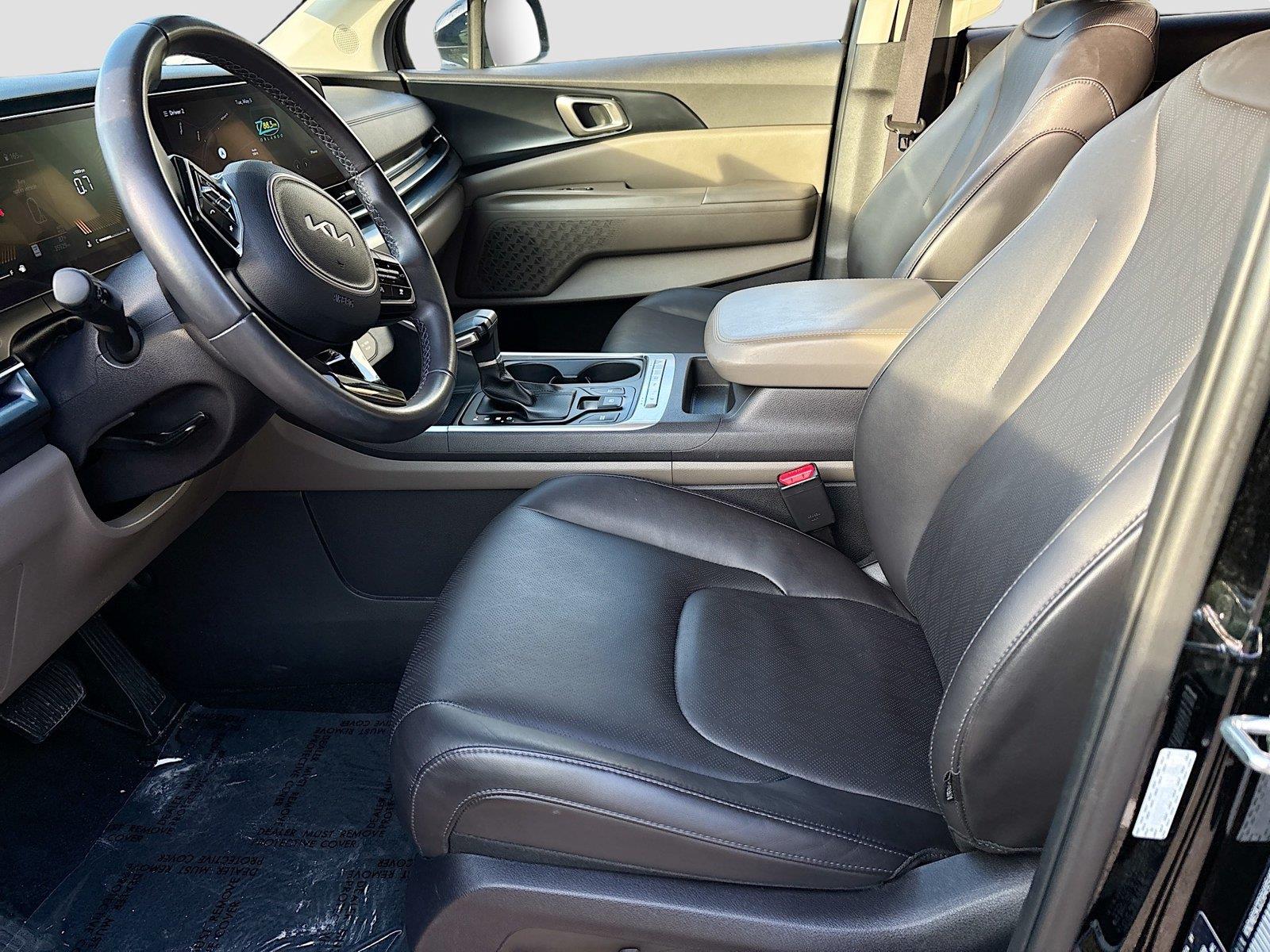 2025 Kia Carnival LXS