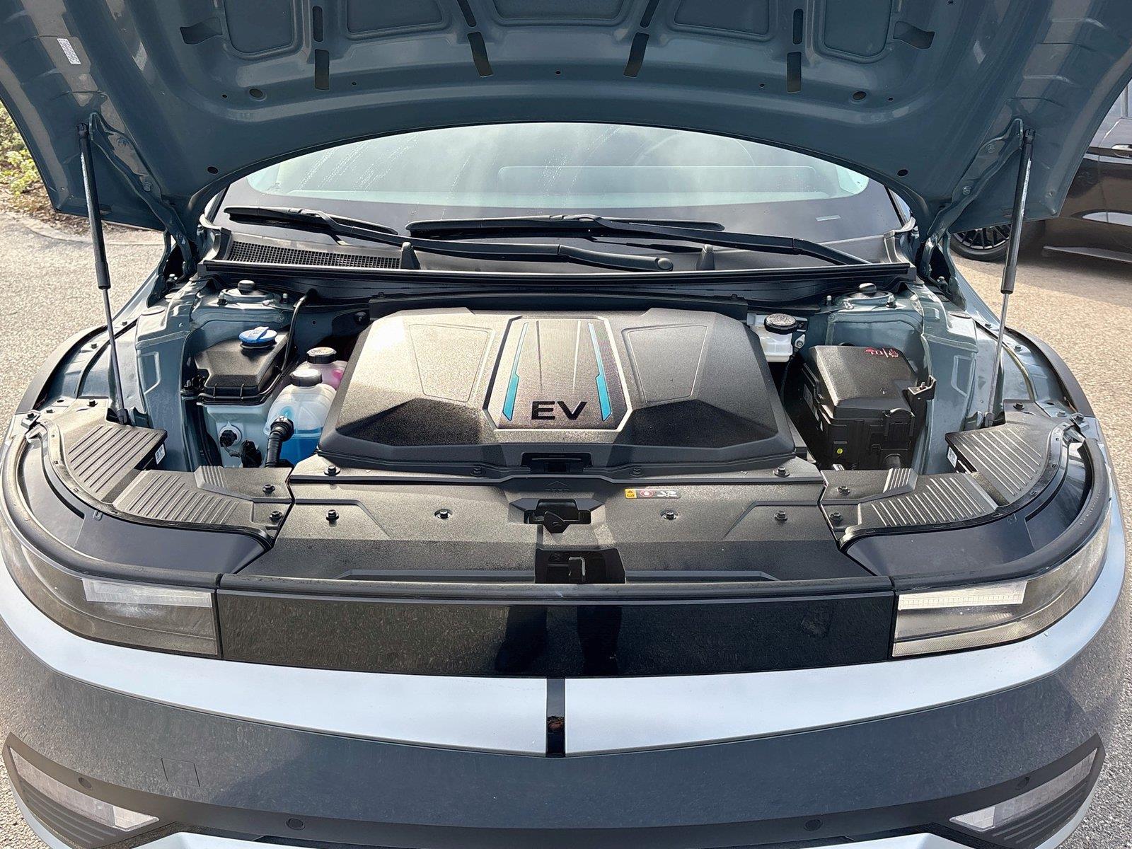 2024 Hyundai IONIQ 5 SEL