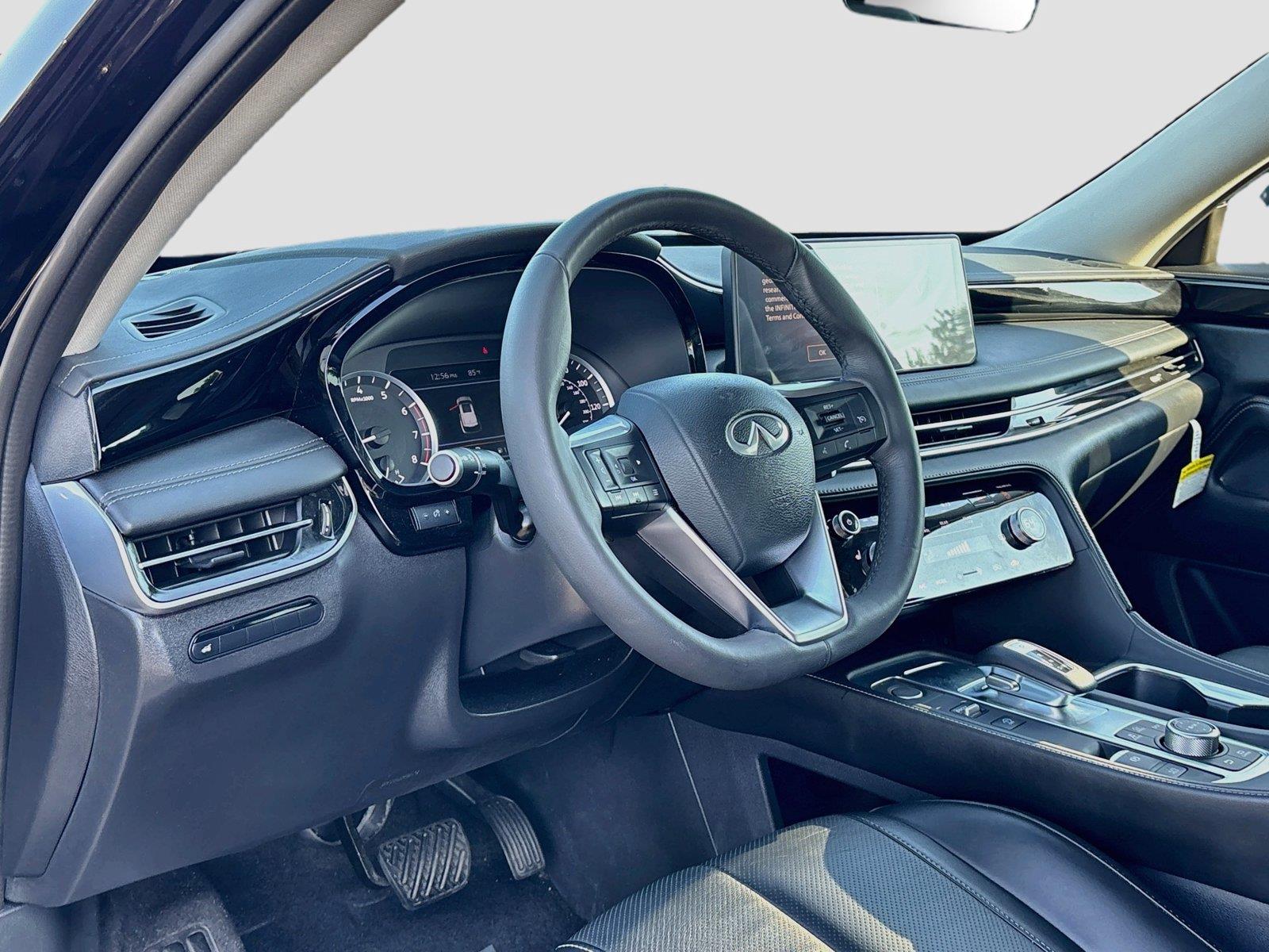 2025 INFINITI QX60 PURE