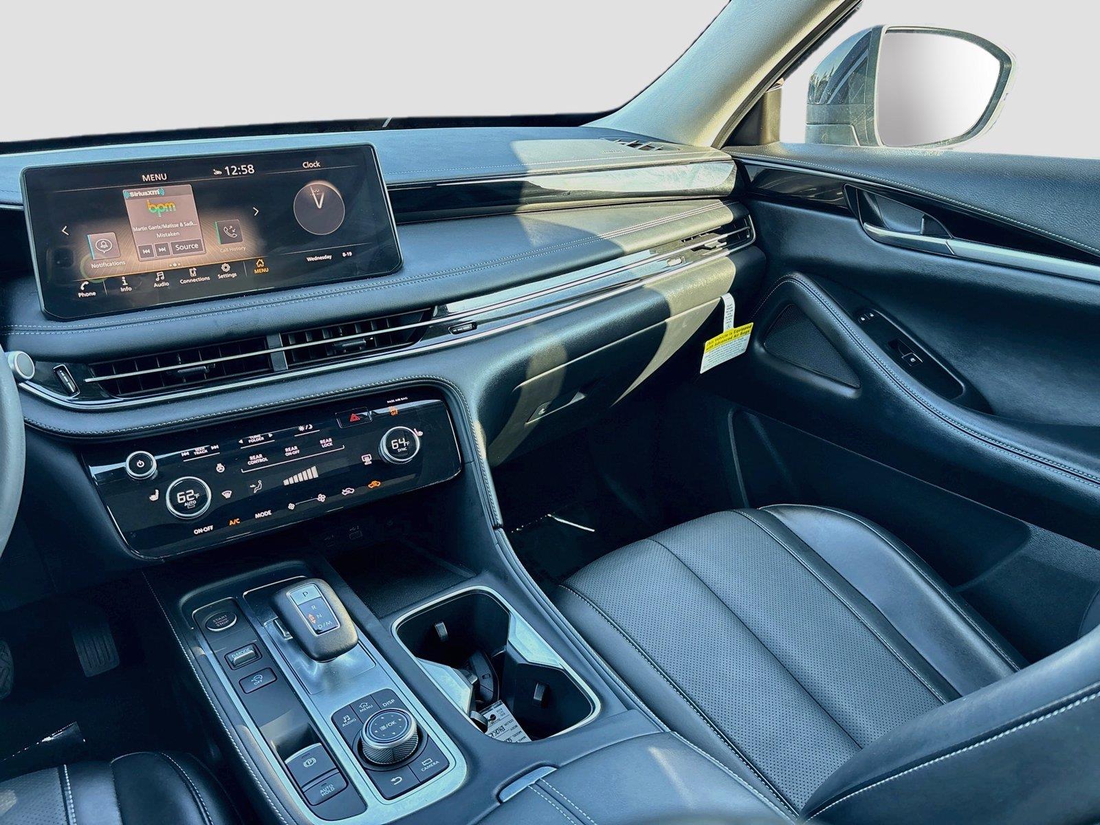 2025 INFINITI QX60 PURE