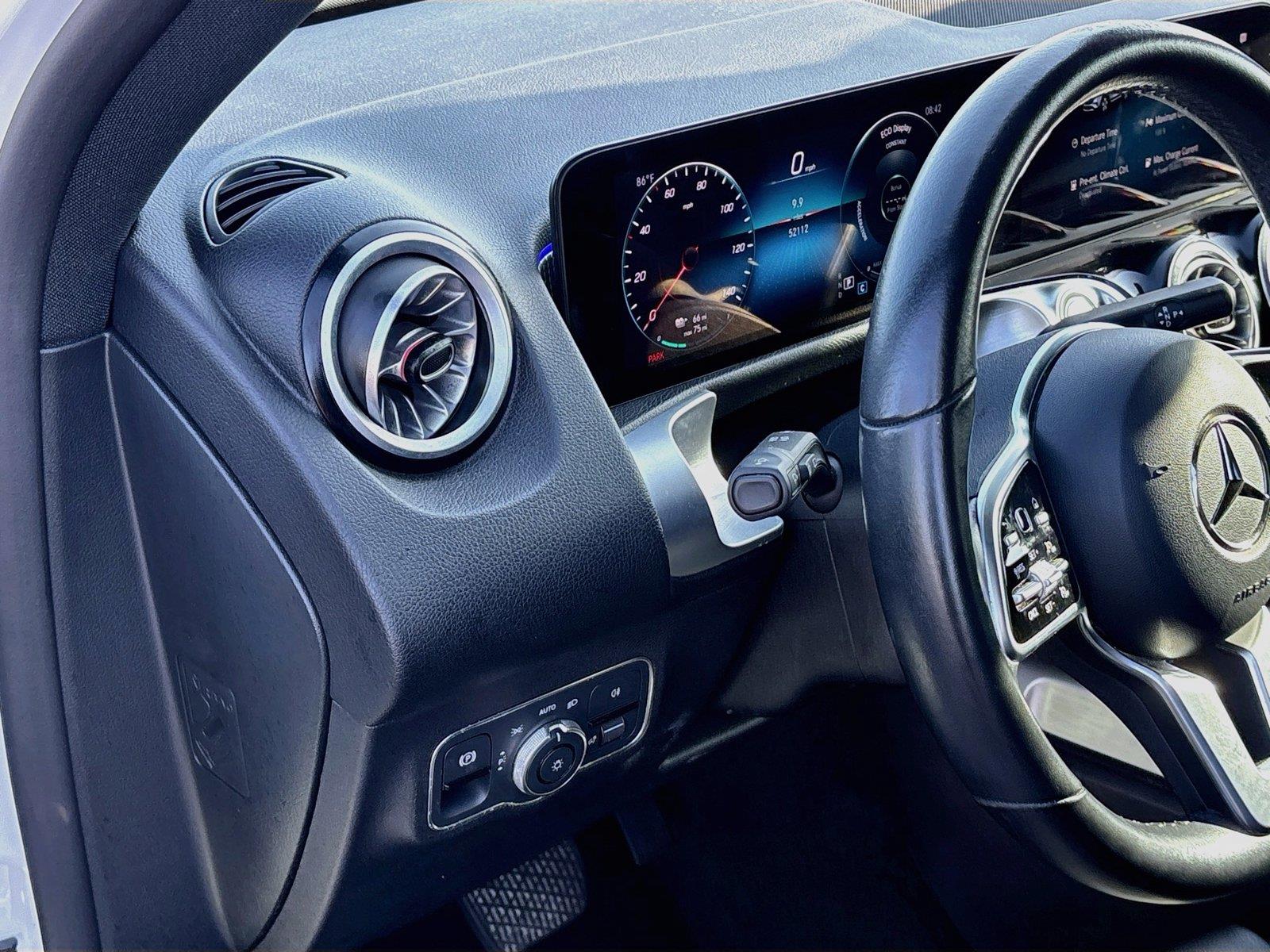 2022 Mercedes-Benz EQB EQB 300